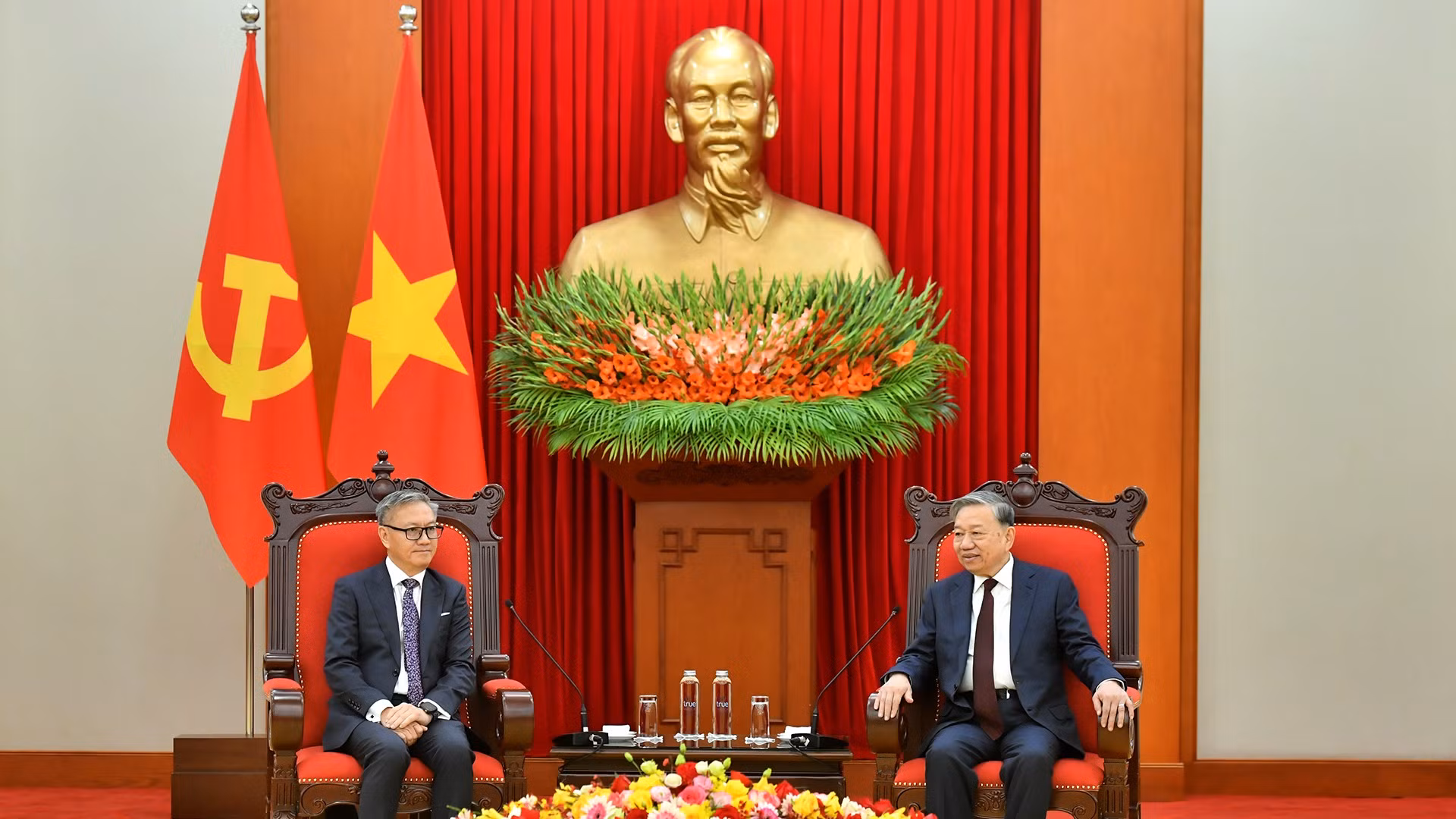 [Foto] Líder partidista de Vietnam recibe a ministro de Relaciones Exteriores de Laos