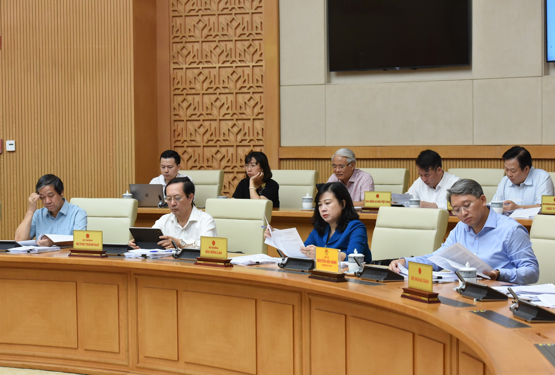 Los miembros del Gobierno en la cita.