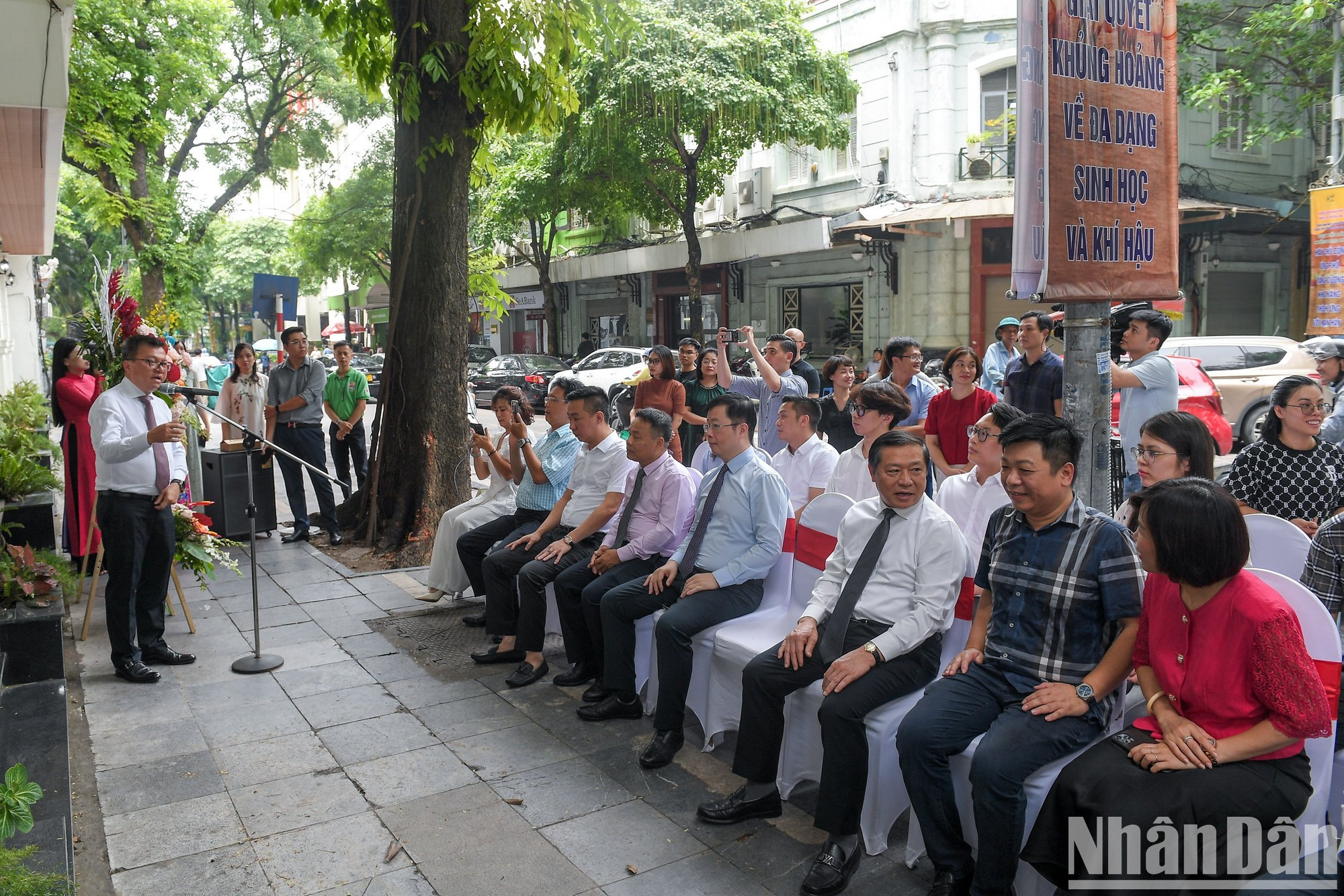 Delegados en la inauguración.