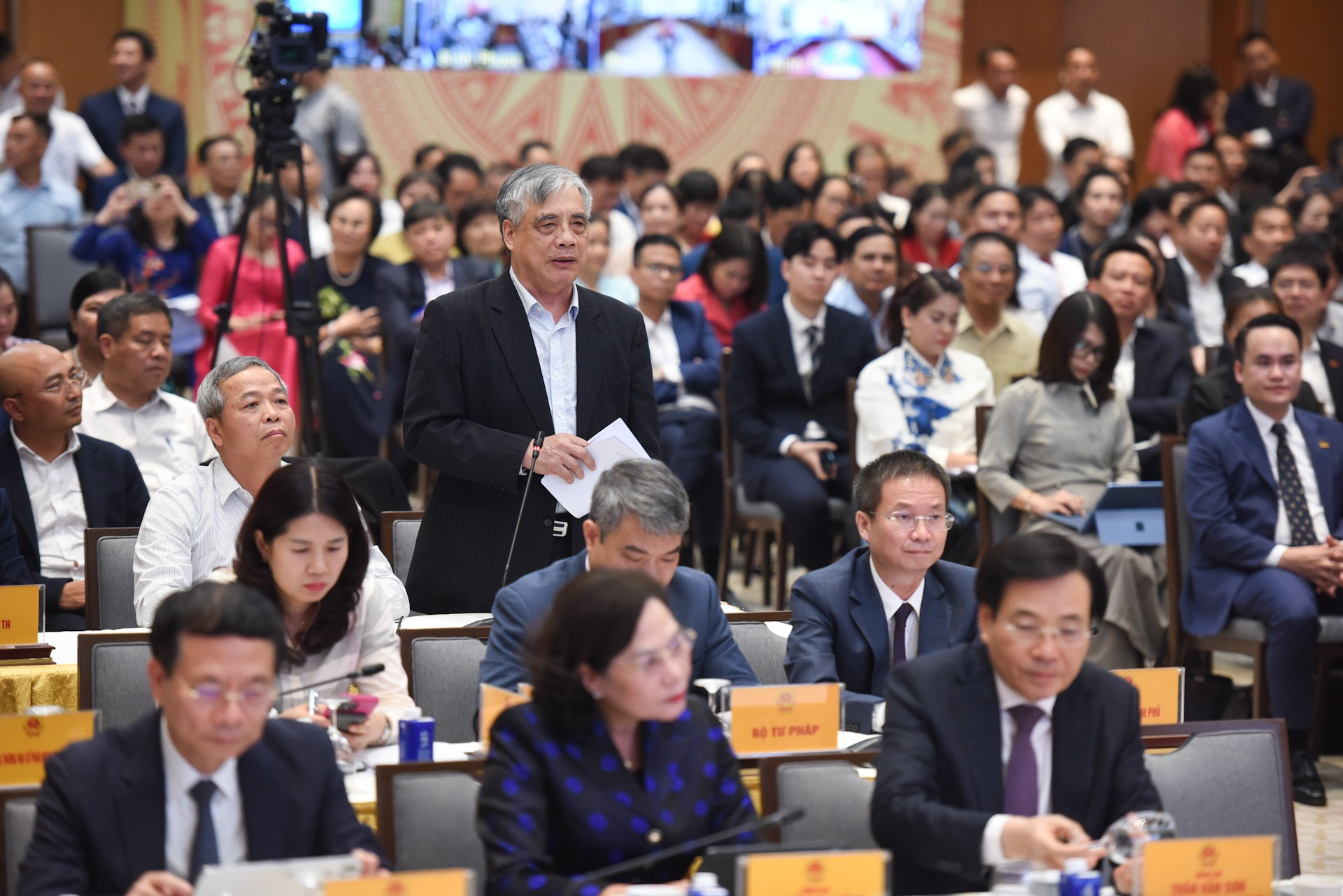 Tran Dinh Thien interviene en el acto. Tran Dinh Thien interviene en el acto.