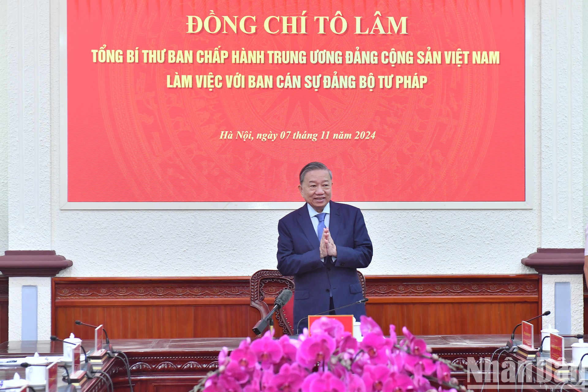 To Lam preside la reunión con el Comité partidista del Ministerio de Justicia.