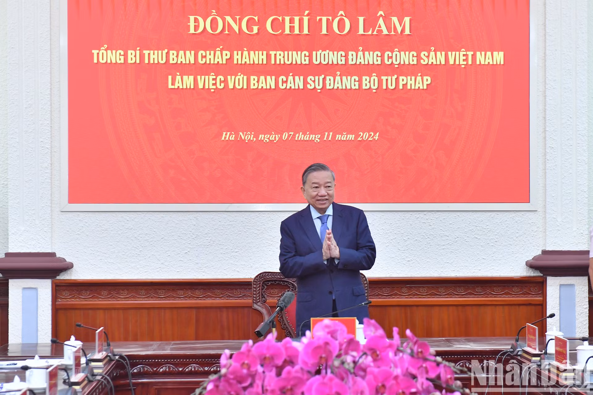 To Lam preside la reunión con el Comité partidista del Ministerio de Justicia.