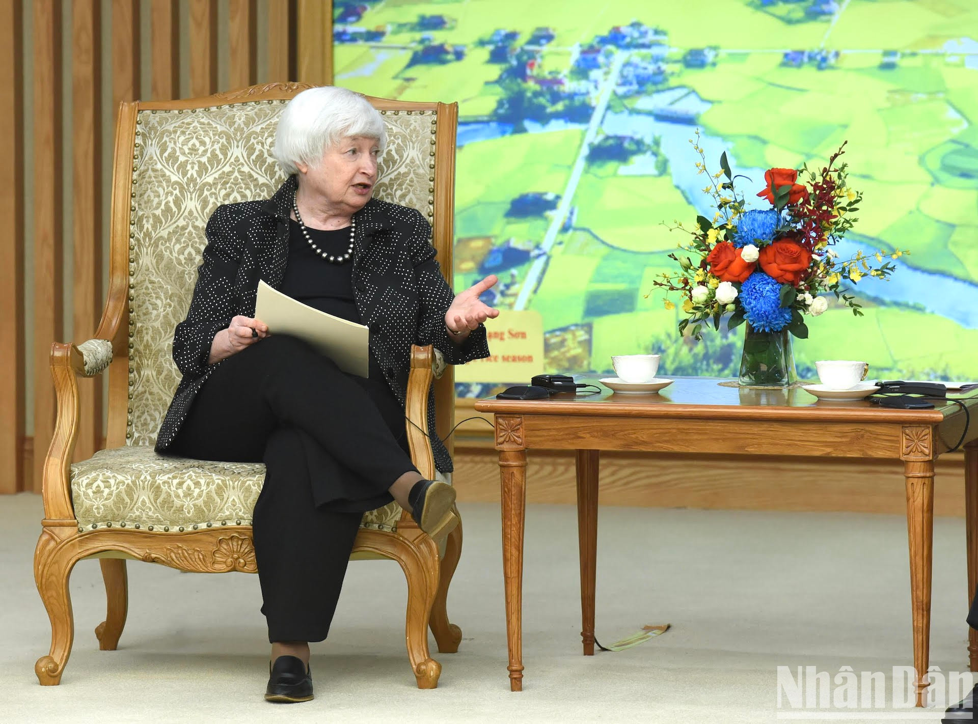 Janet Yellen afirmó que EE. UU. continuará impulsando la cooperación con Vietnam en inversiones y apoyando al país en el proceso de desarrollo y transformación económicos. Janet Yellen afirmó que EE. UU. continuará impulsando la cooperación con Vietnam en inversiones y apoyando al país en el proceso de desarrollo y transformación económicos.