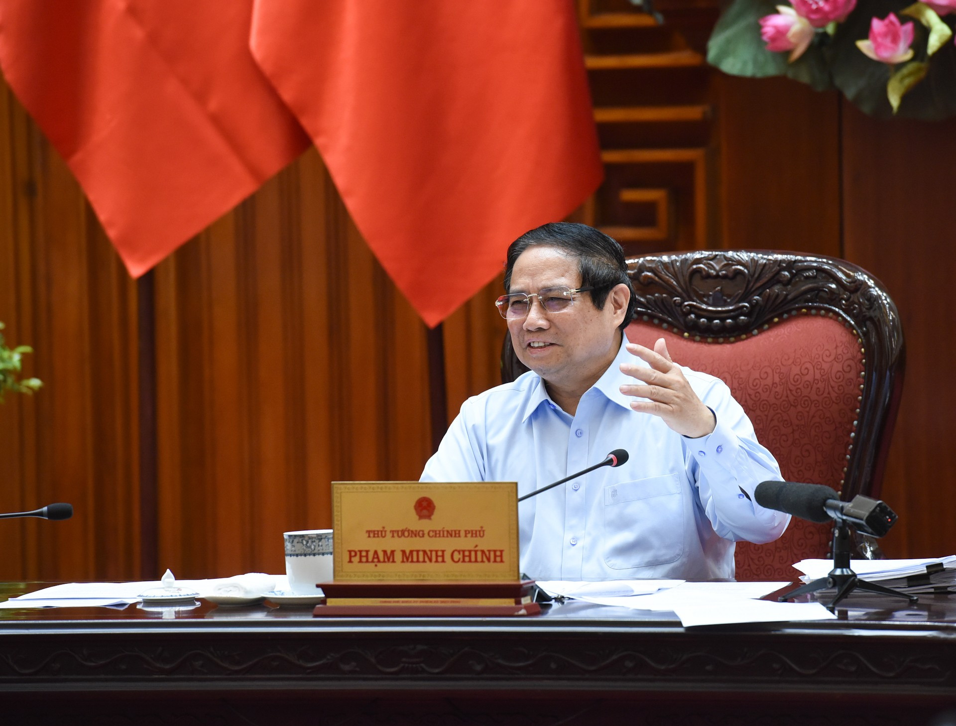 El primer ministro de Vietnam, Pham Minh Chinh, pronuncia un discurso. El primer ministro de Vietnam, Pham Minh Chinh, pronuncia un discurso.