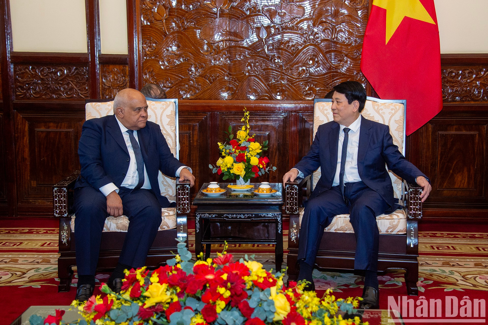El presidente de Vietnam, Luong Cuong, y el embajador de Cuba en el país, Orlando Nicolás Hernández Guillén. El presidente de Vietnam, Luong Cuong, y el embajador de Cuba en el país, Orlando Nicolás Hernández Guillén.