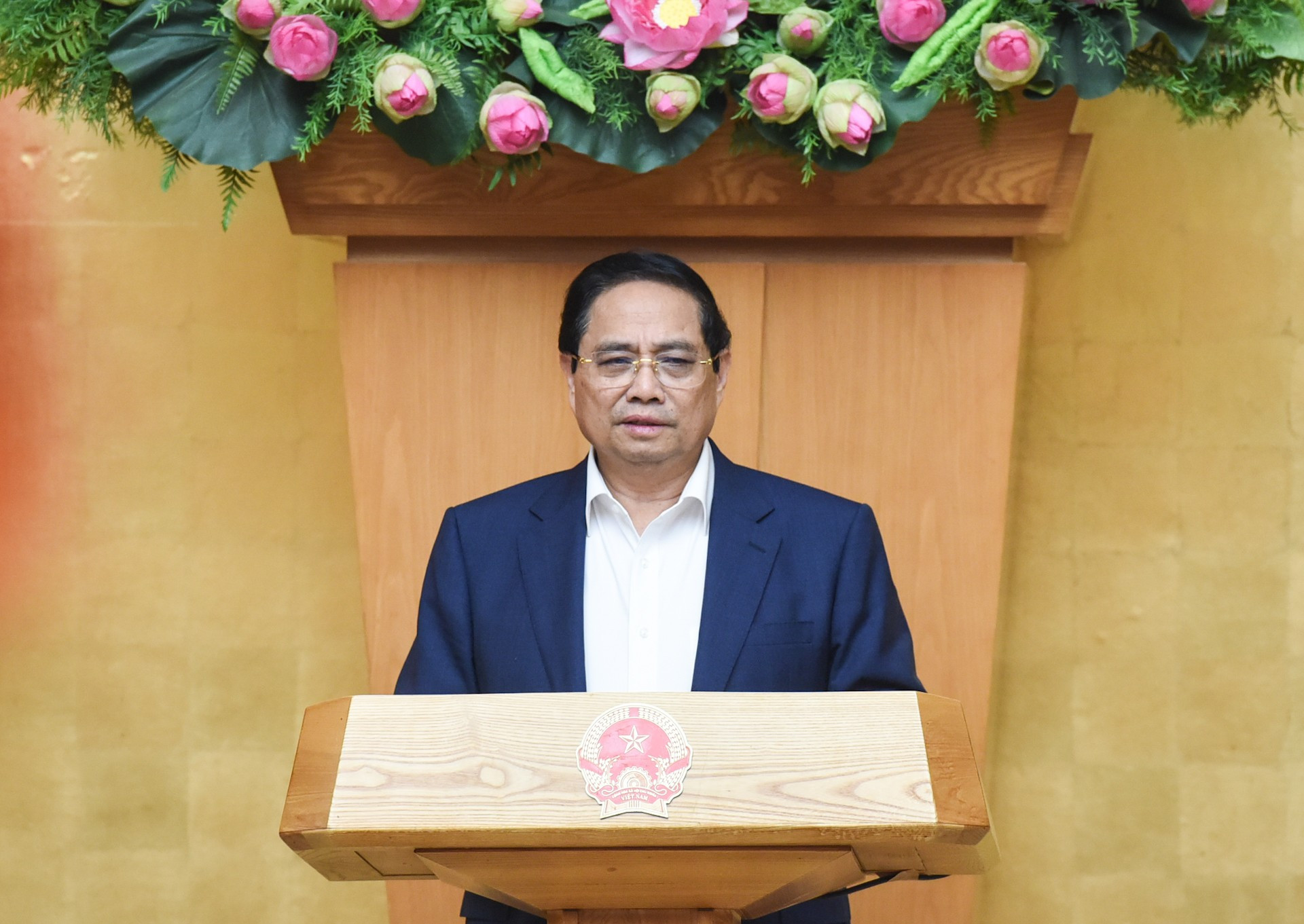 El primer ministro vietnamita, Pham Minh Chinh, pronuncia un discurso en el evento. El primer ministro vietnamita, Pham Minh Chinh, pronuncia un discurso en el evento.