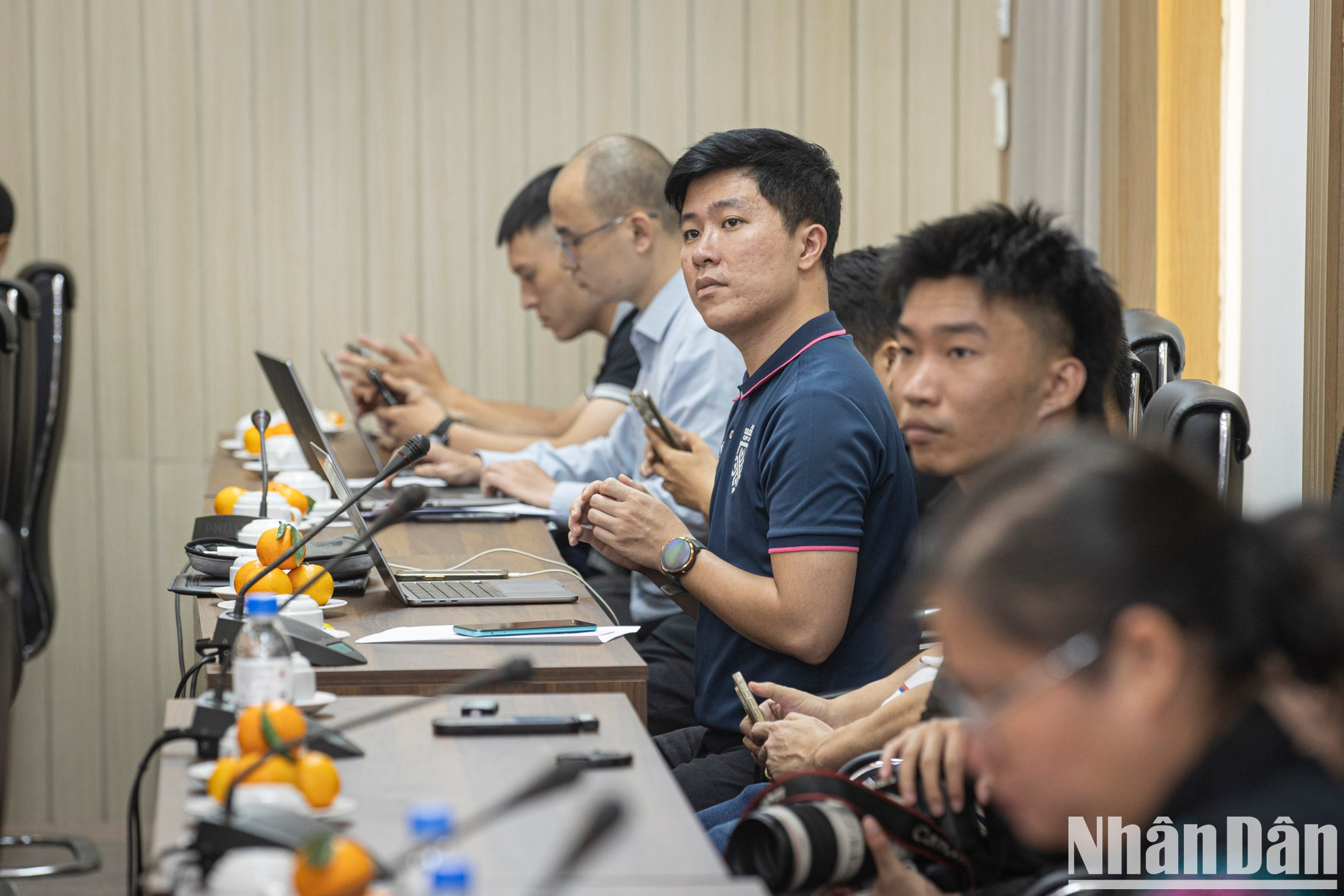 Representantes de medios de prensa en la cita. Representantes de medios de prensa en la cita.