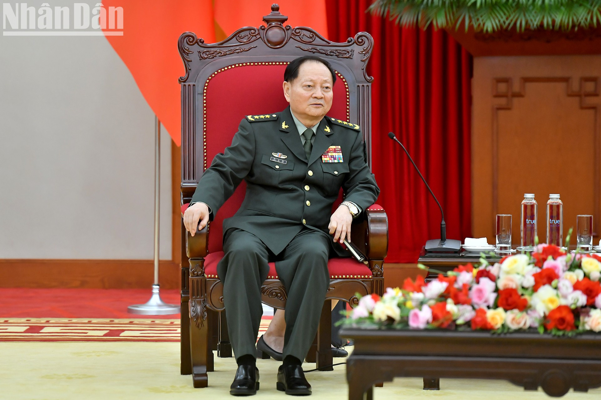 El teniente general Zhang Youxia, vicepresidente de la Comisión Militar Central de China, interviene en el acto. El teniente general Zhang Youxia, vicepresidente de la Comisión Militar Central de China, interviene en el acto.