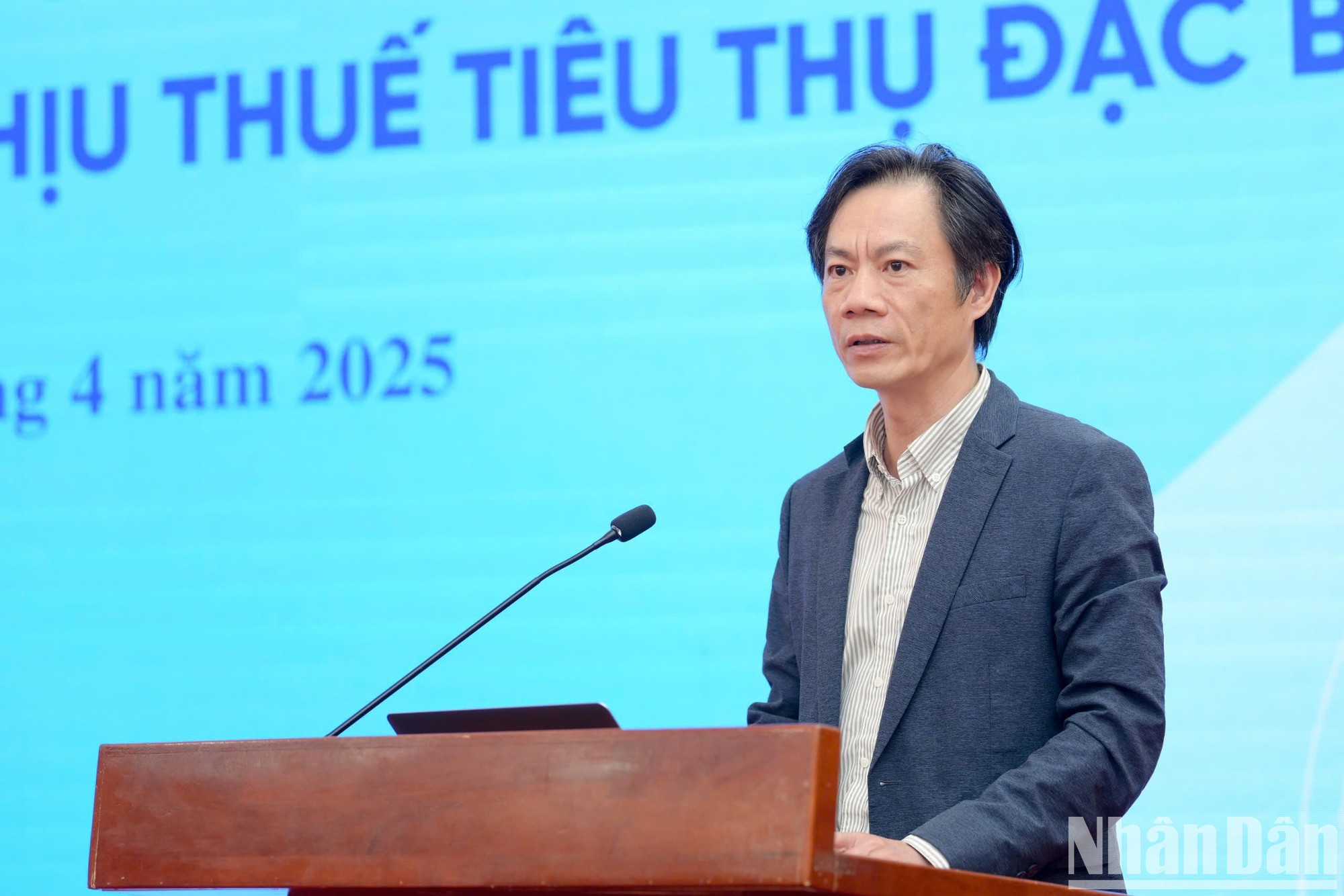 El doctor Le Duy Binh, experto económico y director ejecutivo de Economica Vietnam. El doctor Le Duy Binh, experto económico y director ejecutivo de Economica Vietnam.