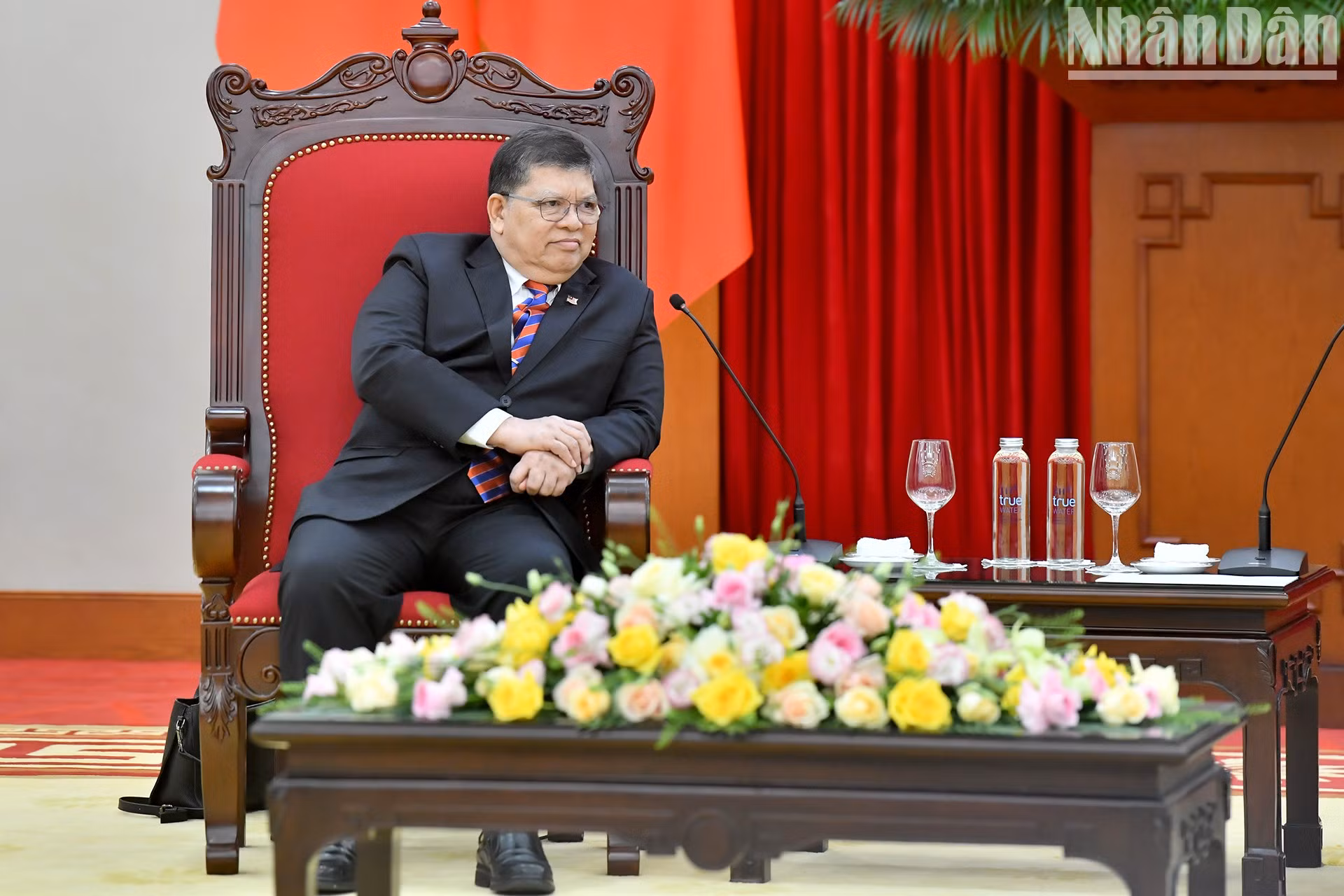 El presidente de la Cámara de Representantes de Malasia, Tan Sri Dato' Johari Bin Abdul, en la cita.