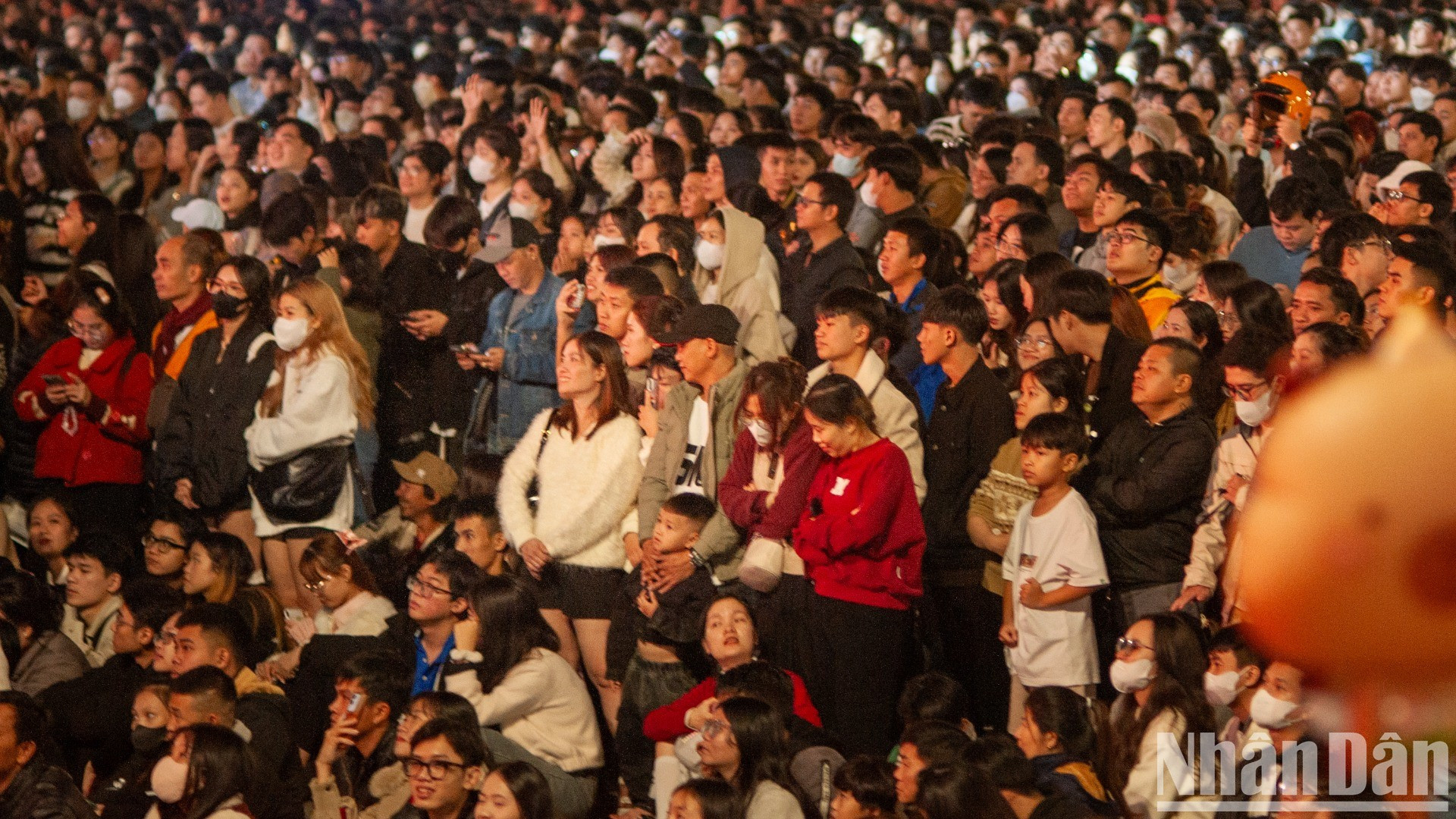 Los habitantes locales están entusiasmados con la llegada del Año Nuevo 2025. Los habitantes locales están entusiasmados con la llegada del Año Nuevo 2025.