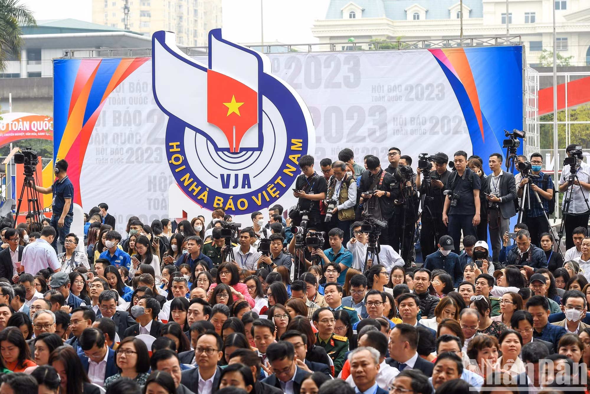 Reporteros en la ceremonia de apertura.