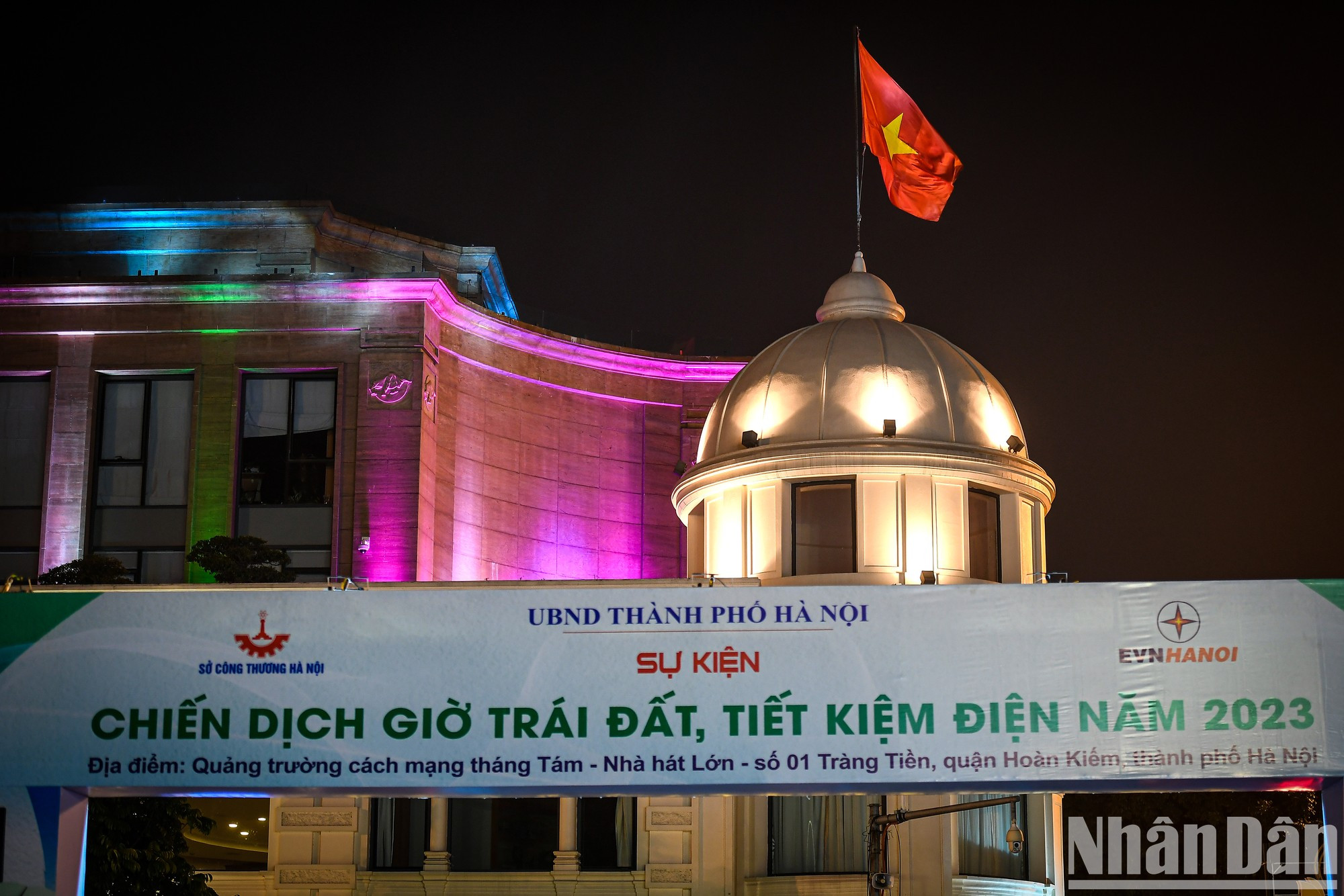 En 2023, la campaña La Hora del Planeta en Vietnam marca un viaje de conexión y difusión de 15 años. En 2023, la campaña La Hora del Planeta en Vietnam marca un viaje de conexión y difusión de 15 años.