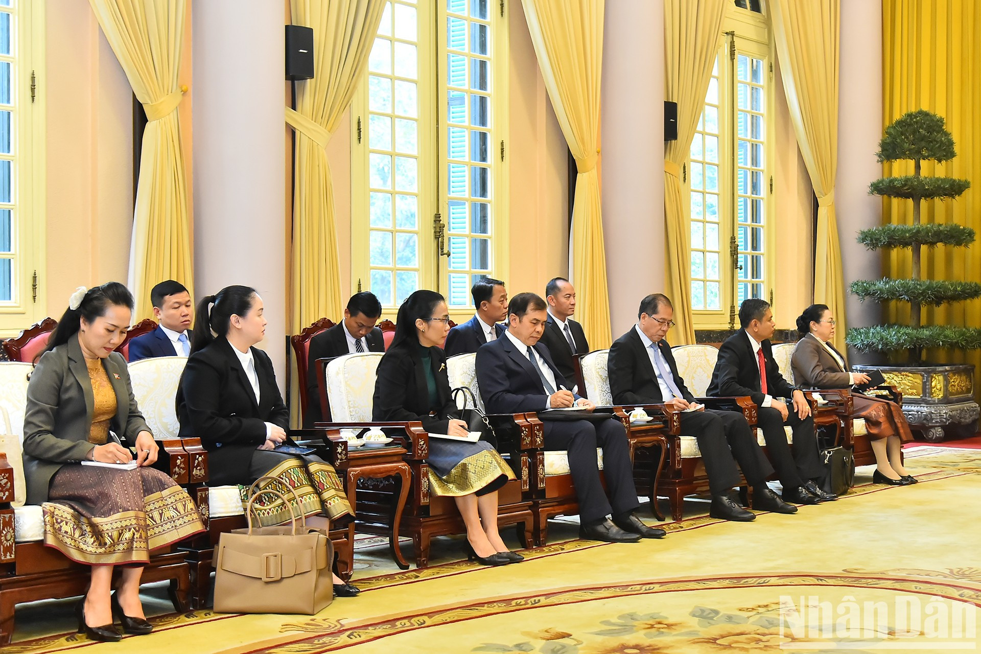 Delegados de Laos en el encuentro. Delegados de Laos en el encuentro.