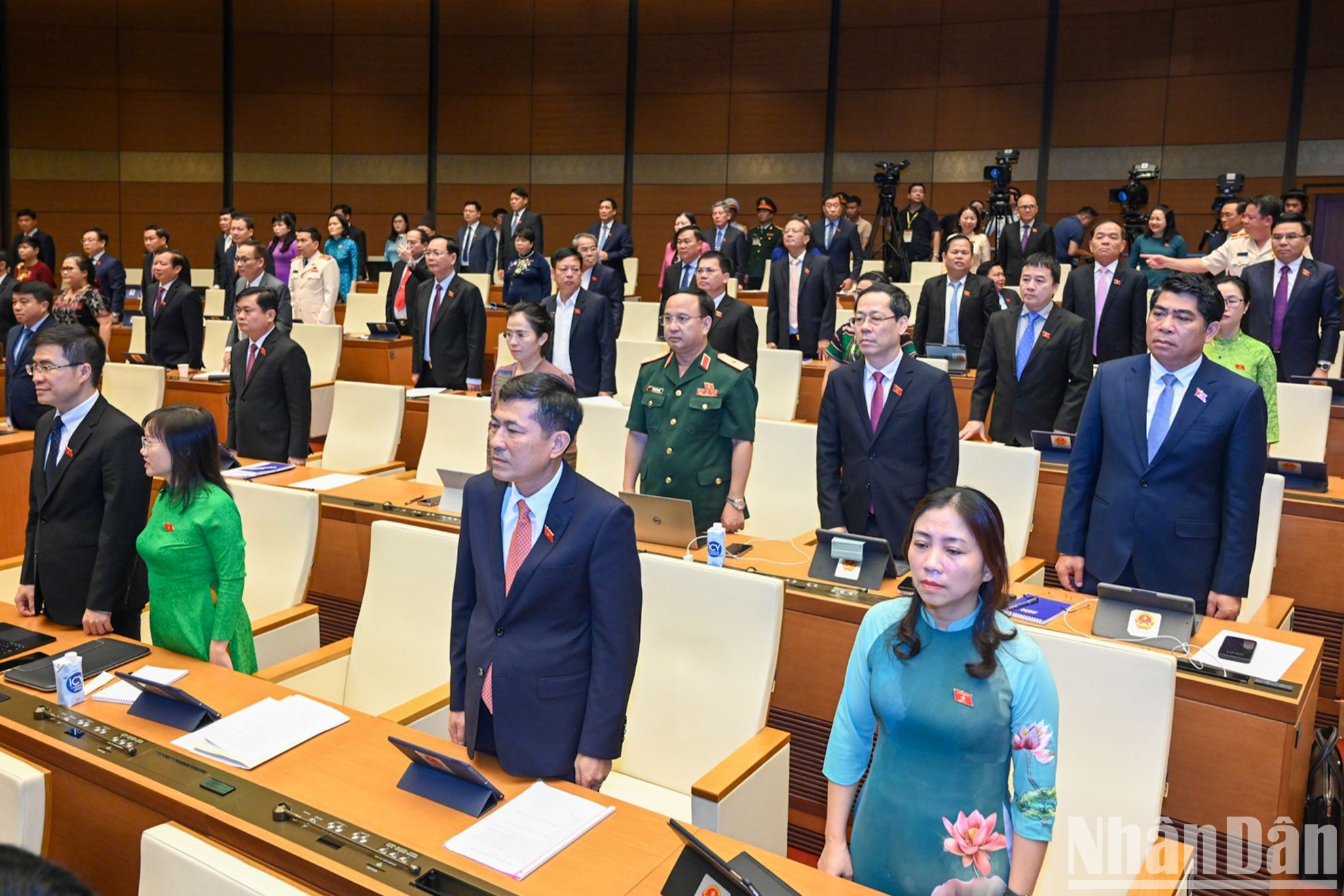 Los diputados en la cita.