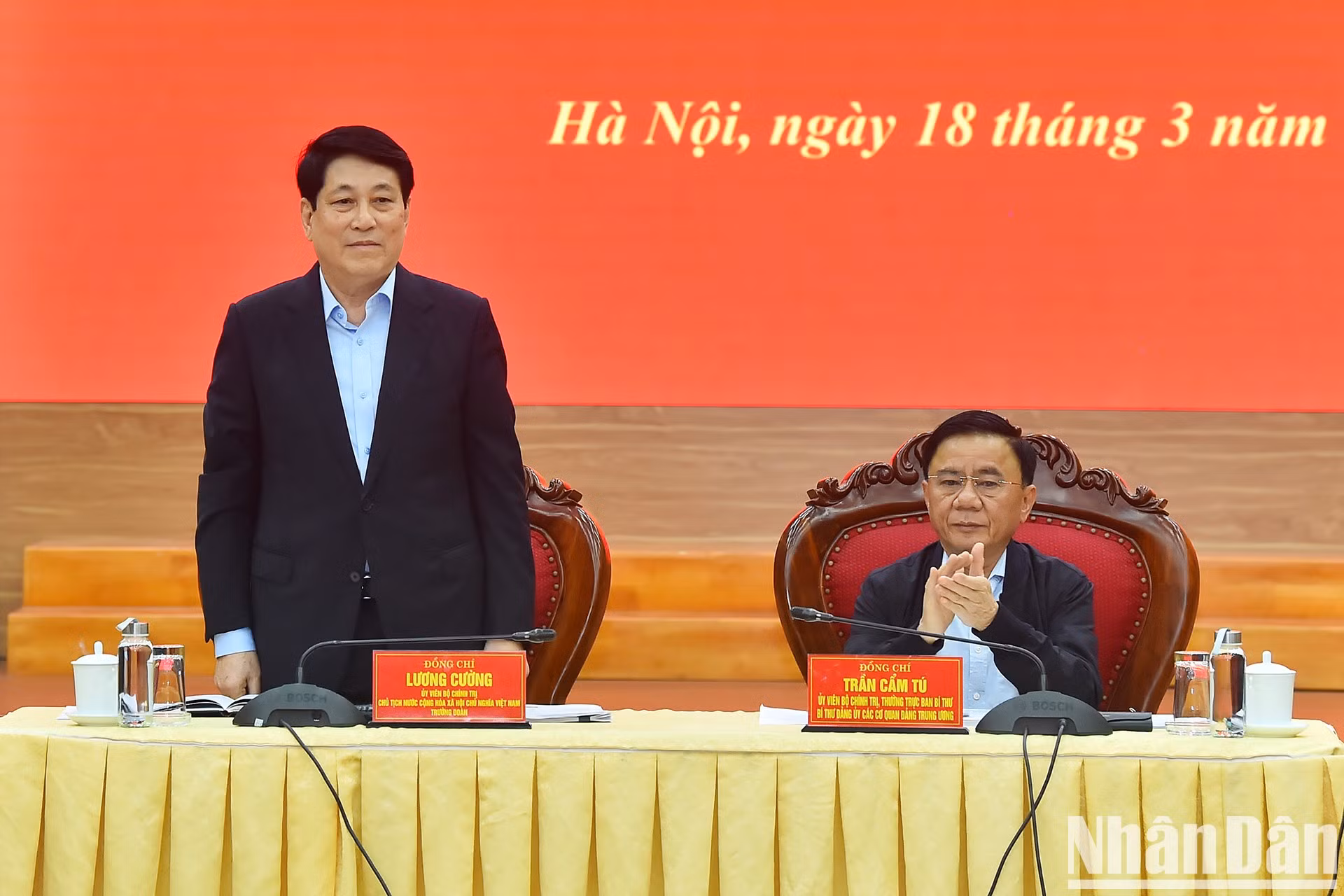 El presidente vietnamita, Luong Cuong, asiste a la conferencia.