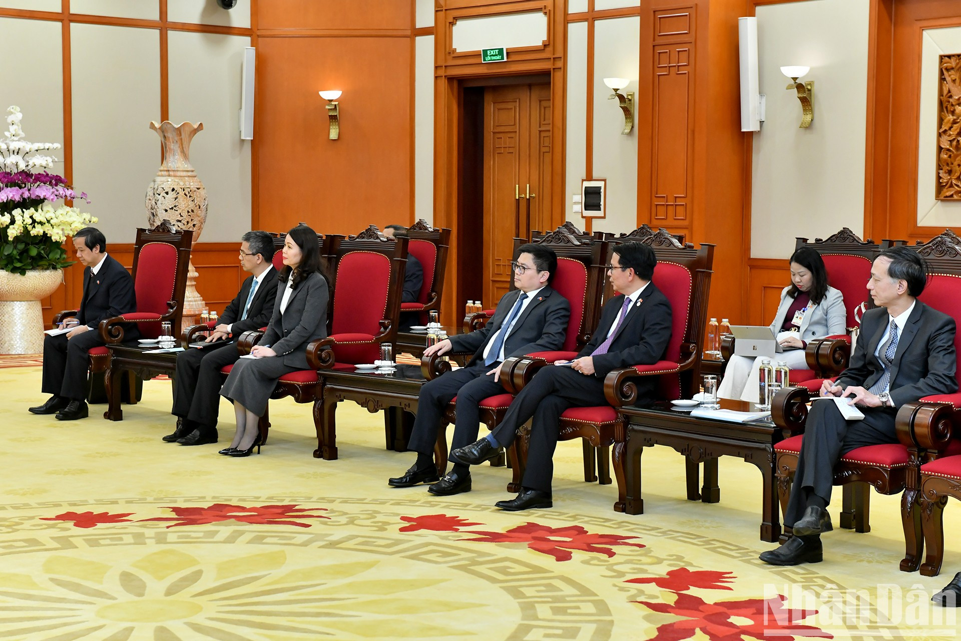 Funcionarios vietnamitas en el evento. Funcionarios vietnamitas en el evento.