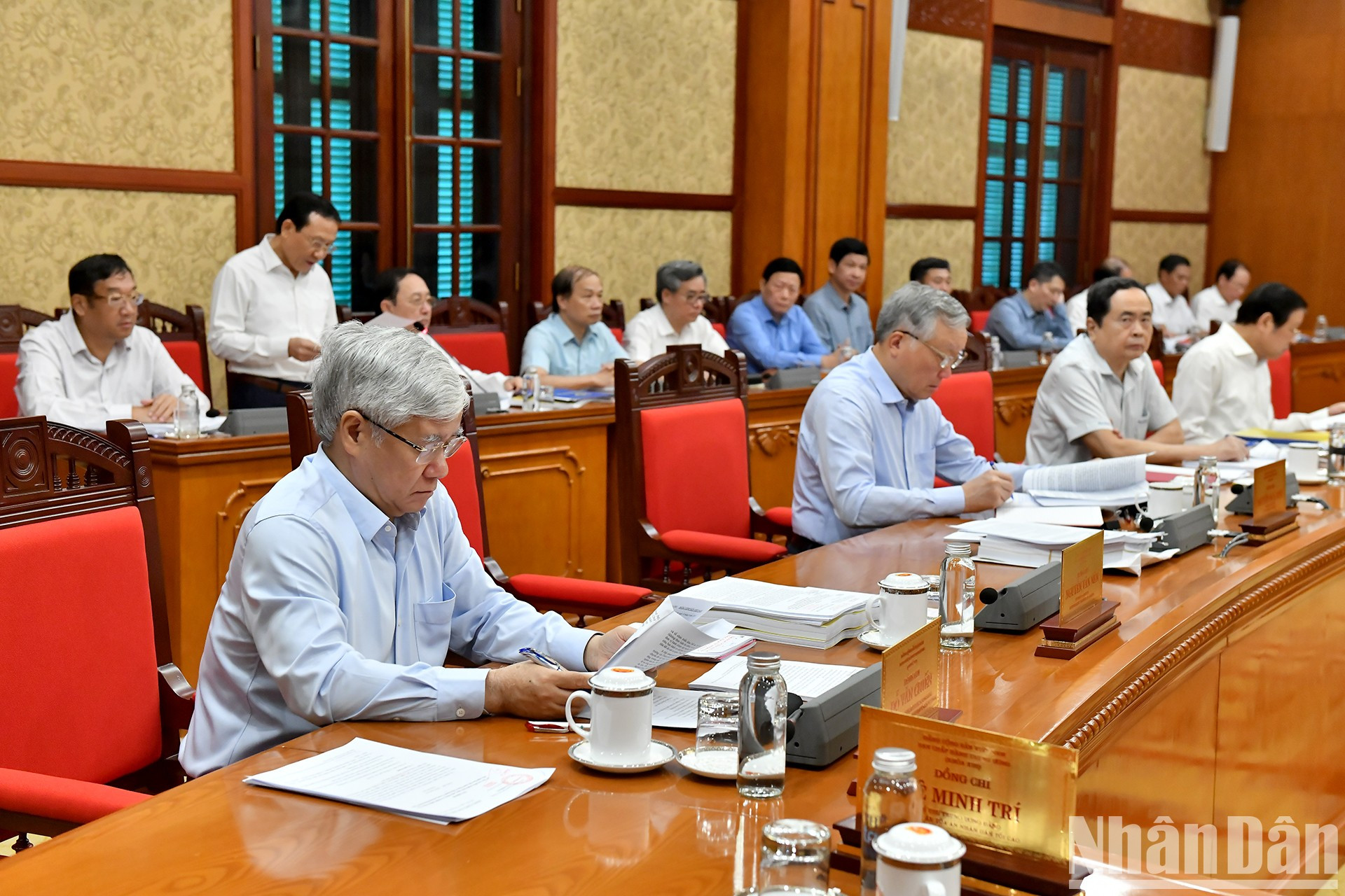 Altos funcionarios del Partido y del Estado.