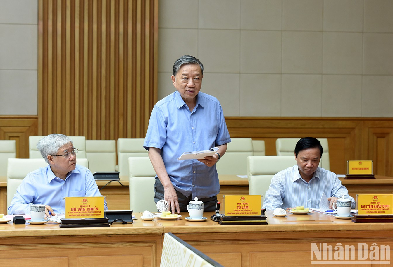 El ministro de Seguridad Pública, To Lam, en la cita. El ministro de Seguridad Pública, To Lam, en la cita.