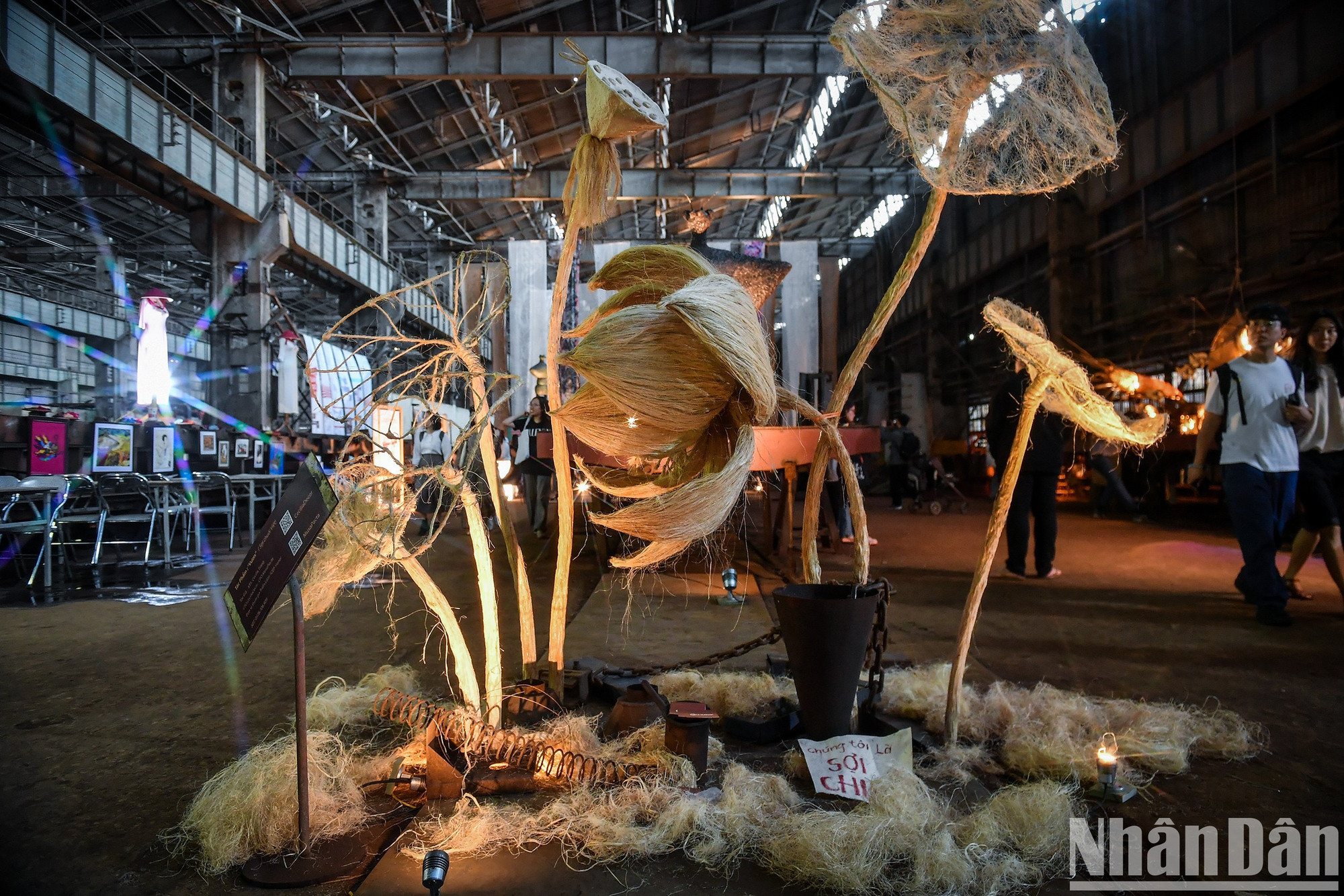 Obras de Vo Tan Tan realizadas en bambú y ratán provenientes de la ciudad antigua de Hoi An.
