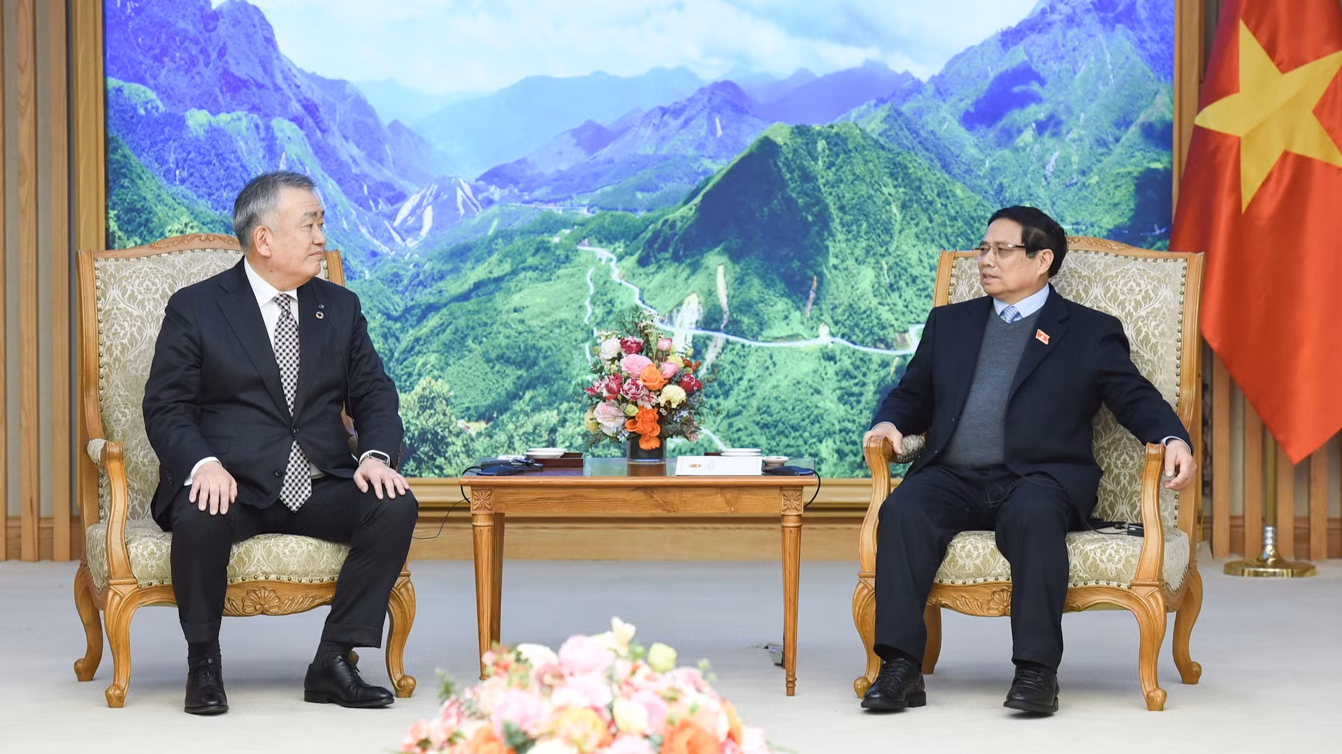 [Foto] Premier vietnamita recibe a presidente de grupo nipón de Yamato Holdings