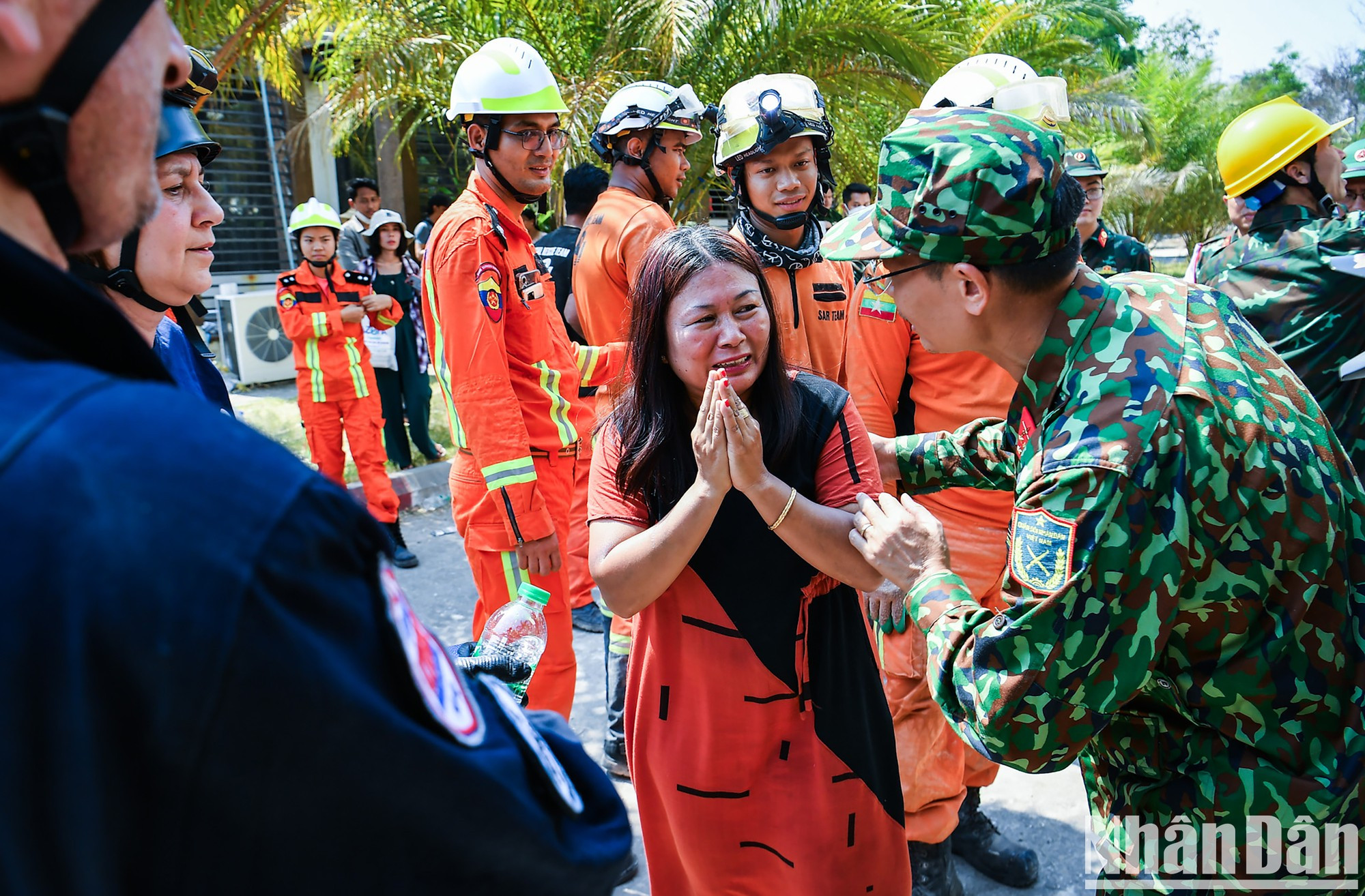 El pueblo de Myanmar expresa su agradecimiento sincero a las fuerzas de rescate vietnamitas El pueblo de Myanmar expresa su agradecimiento sincero a las fuerzas de rescate vietnamitas