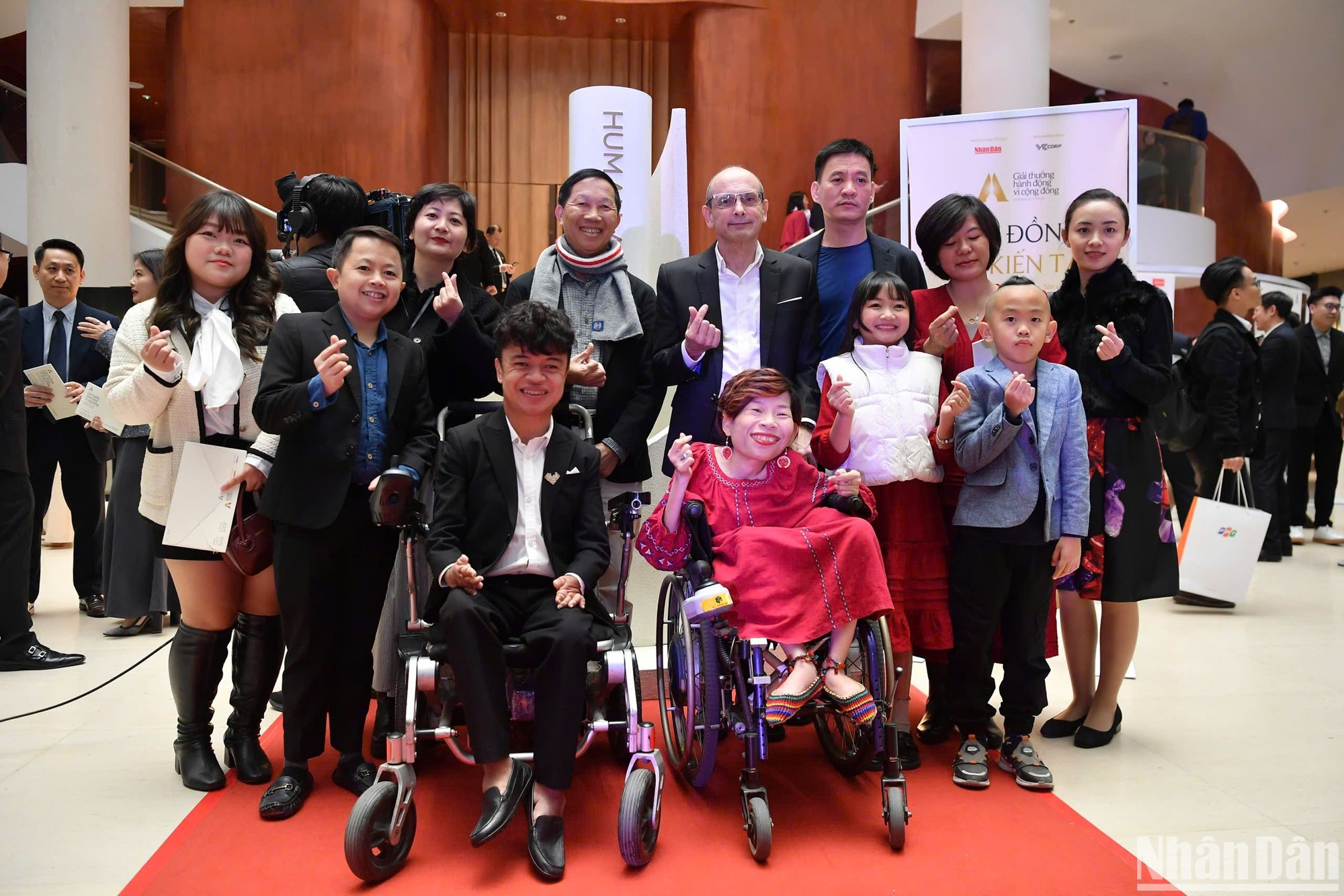 Todos aspiran a construir una "comunidad creativa" humana y sostenible.