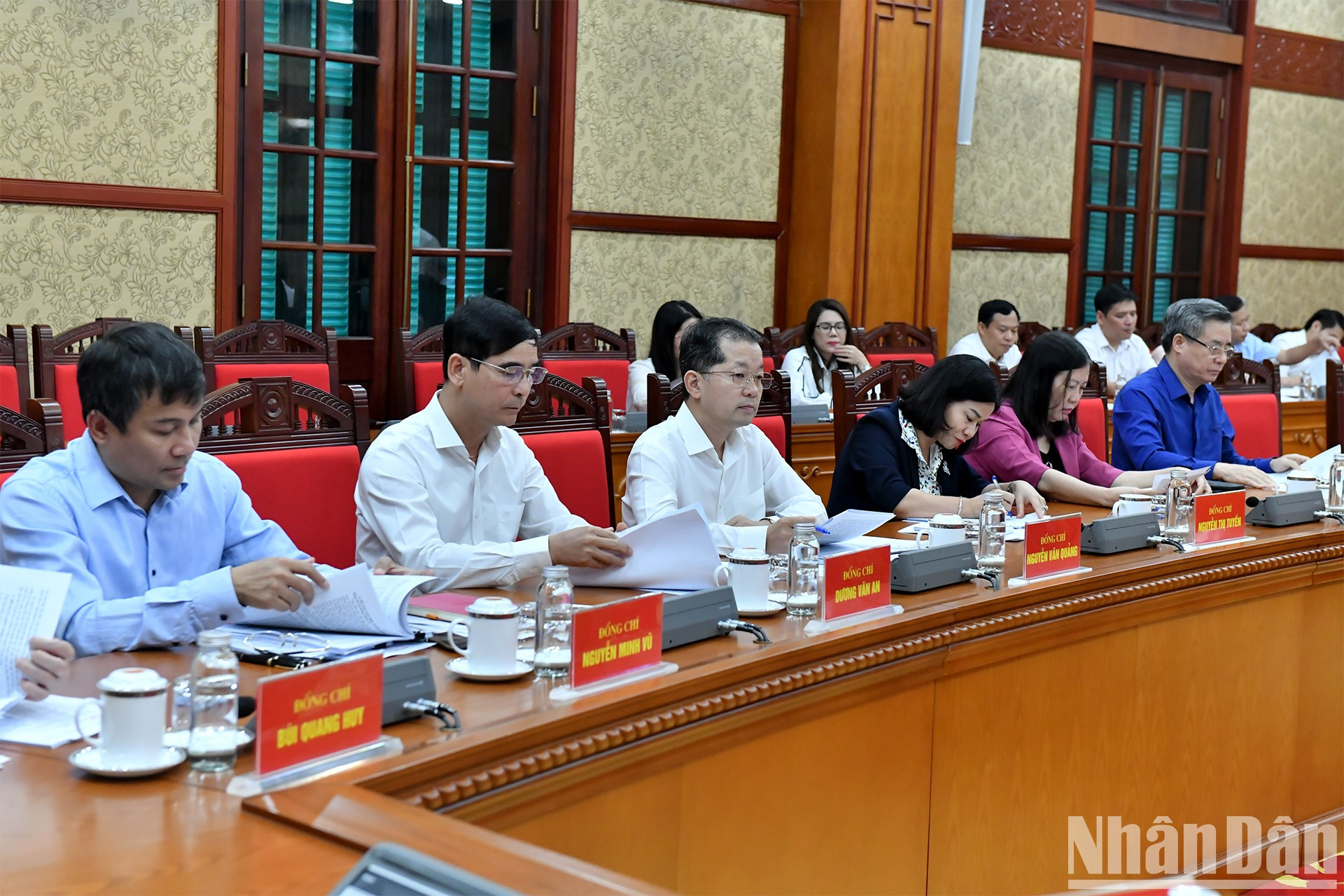 Miembros del Subcomité de Reglamentos del XIV Congreso Nacional del PCV. Miembros del Subcomité de Reglamentos del XIV Congreso Nacional del PCV.