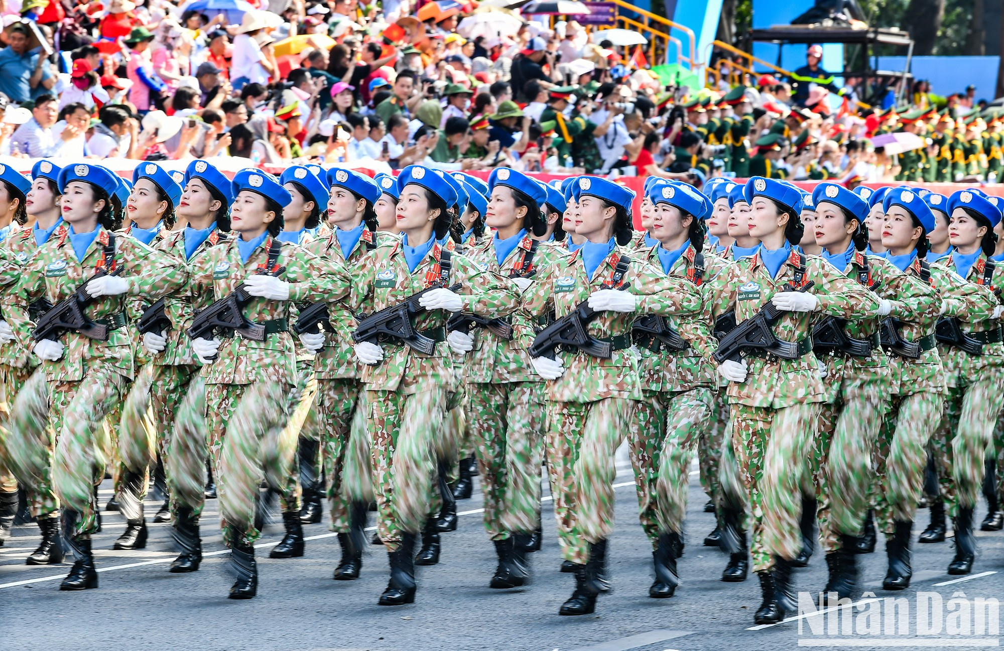 Los oficiales de la Policía de Mantenimiento de la Paz de la ONU. Los oficiales de la Policía de Mantenimiento de la Paz de la ONU.