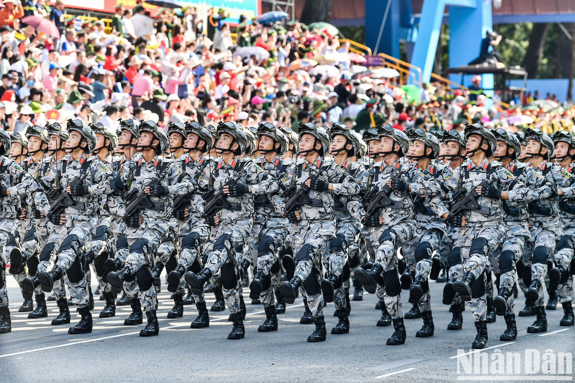 Las fuerzas aerotransportadas de las Fuerzas Especiales. Las fuerzas aerotransportadas de las Fuerzas Especiales.