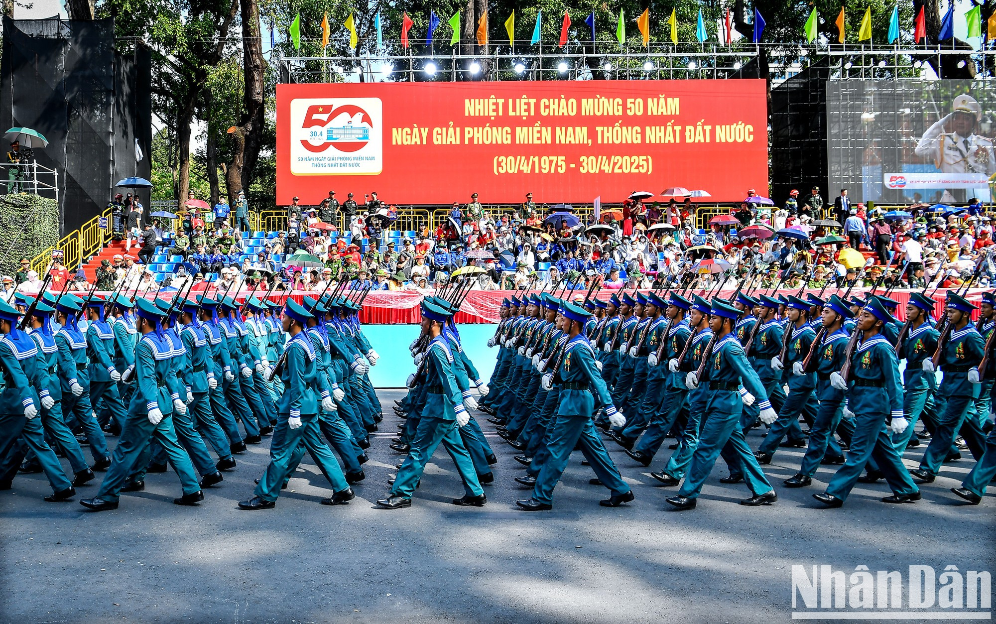 Los pasos sincronizados de los grupos. Los pasos sincronizados de los grupos.