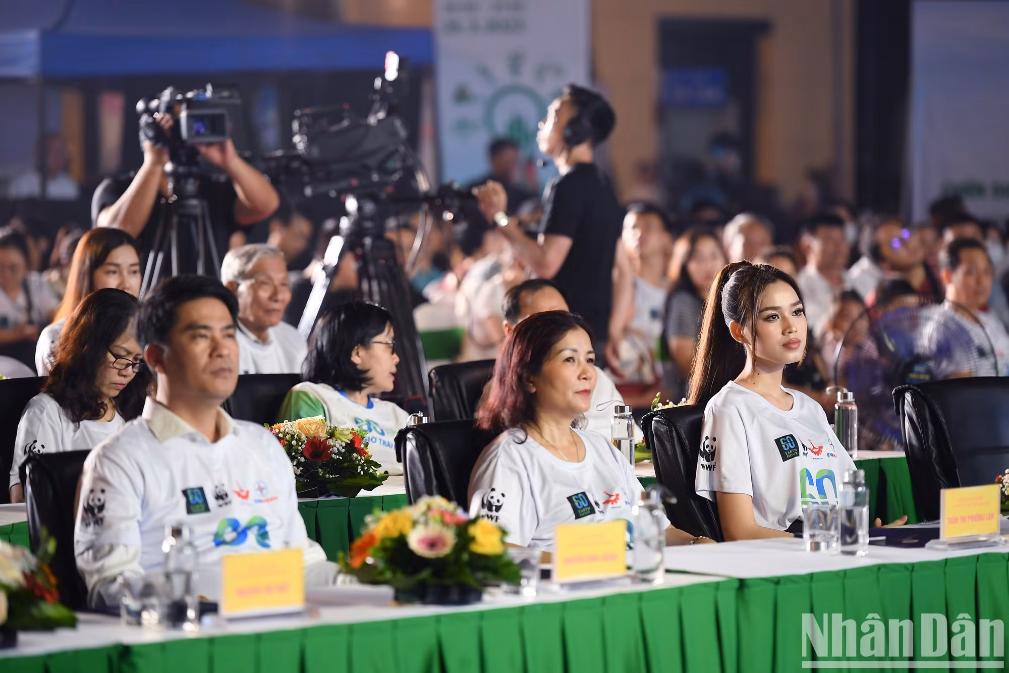 Asistentes a la ceremonia.