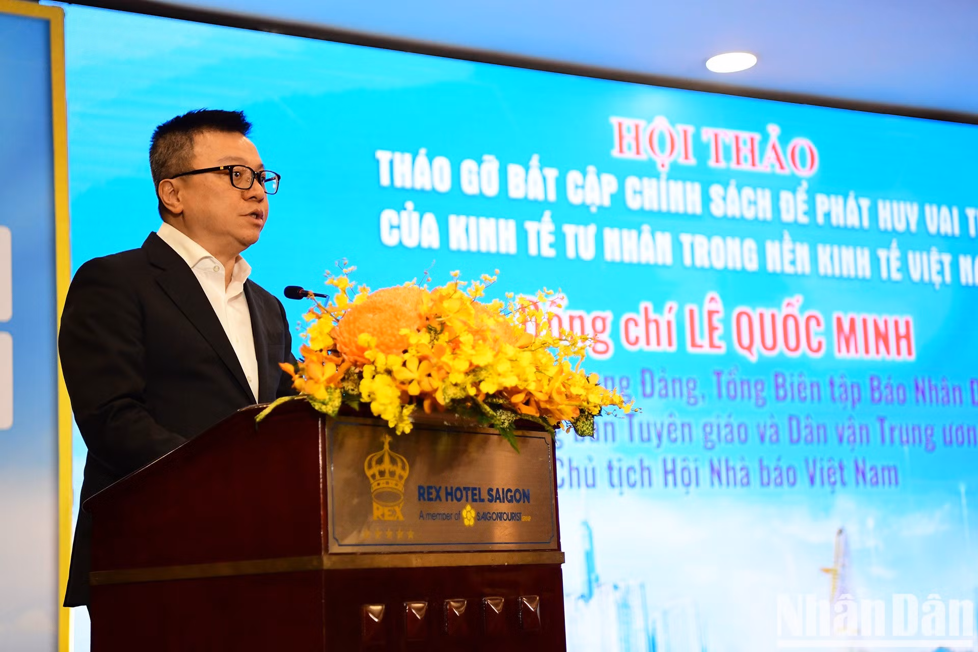 Le Quoc Minh, miembro del Comité Central del Partido Comunista de Vietnam (PCV), presidente-editor de Nhan Dan, subjefe de la Comisión de Propaganda y Movilización de Masas del Comité Central del PCV y presidente de la Asociación Nacional de Periodistas, habla en la cita.