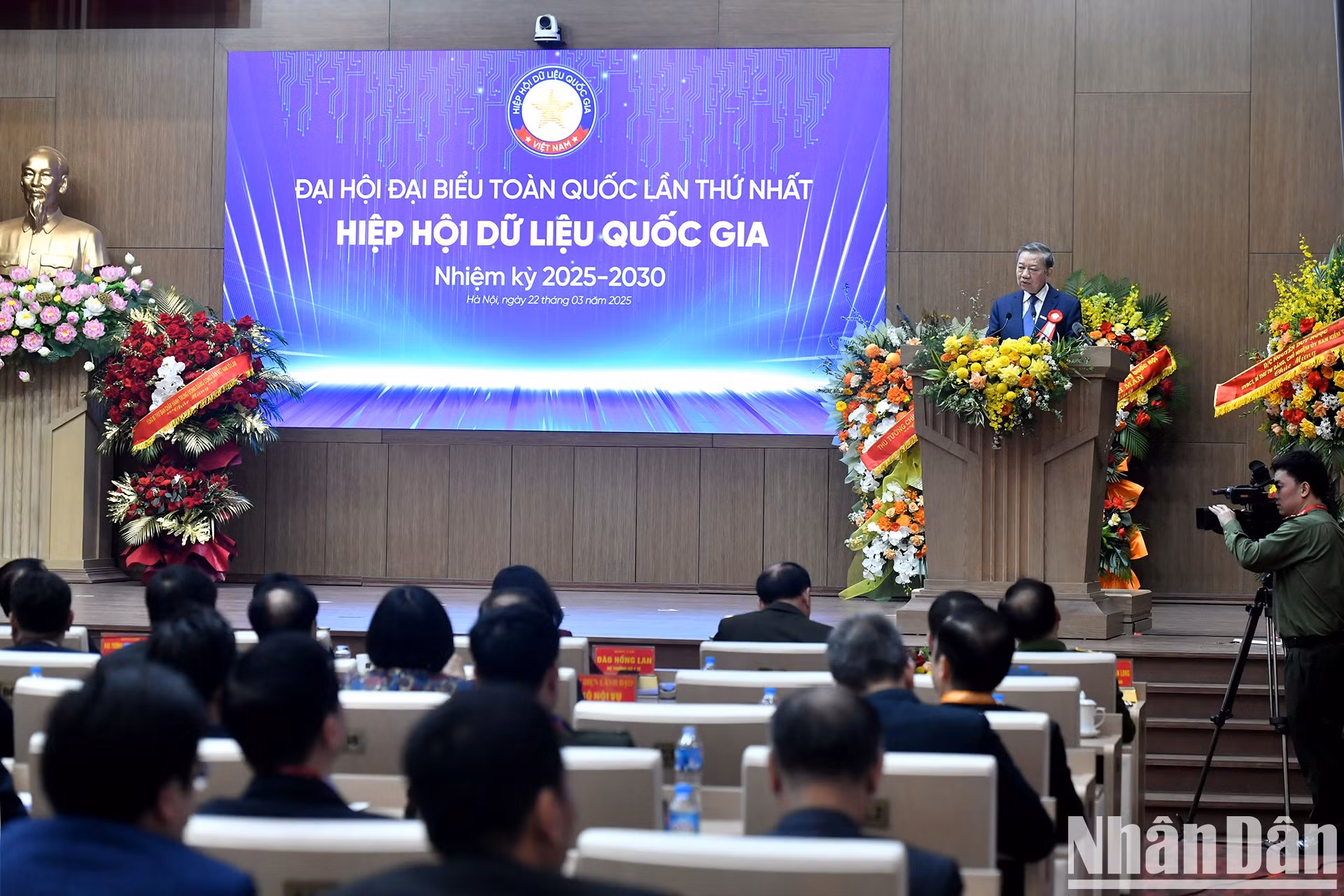 El secretario general del Partido Comunista de Vietnam, To Lam, habla en la cita. El secretario general del Partido Comunista de Vietnam, To Lam, habla en la cita.