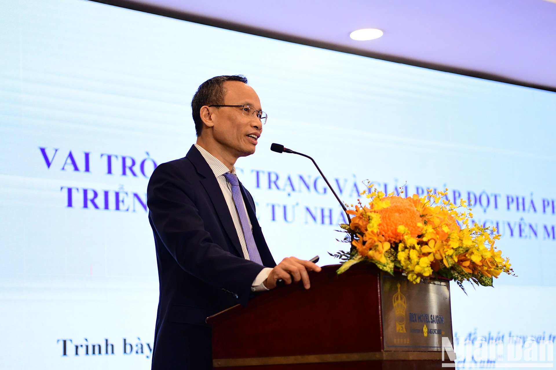 El doctor Can Van Luc, experto económico y miembro del Consejo Asesor Nacional de Política Financiera y Monetaria. El doctor Can Van Luc, experto económico y miembro del Consejo Asesor Nacional de Política Financiera y Monetaria.