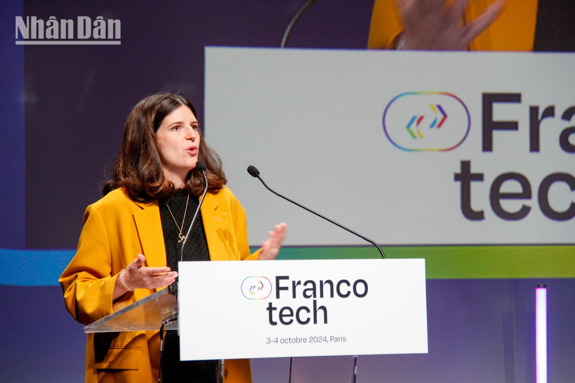 Clara Chappaz interviene en la cita. FrancoTech, que tiene lugar el 3 y el 4 de octubre, está organizado por iniciativa del presidente de Francia, Emmanuel Macron, a fin de crear un nuevo impulso a la comunidad francófona a través del aspecto económico, crear valor en el espacio económico francófono y fomentar los encuentros comerciales. (Foto: KHAI HOAN) Clara Chappaz interviene en la cita. FrancoTech, que tiene lugar el 3 y el 4 de octubre, está organizado por iniciativa del presidente de Francia, Emmanuel Macron, a fin de crear un nuevo impulso a la comunidad francófona a través del aspecto económico, crear valor en el espacio económico francófono y fomentar los encuentros comerciales. (Foto: KHAI HOAN)