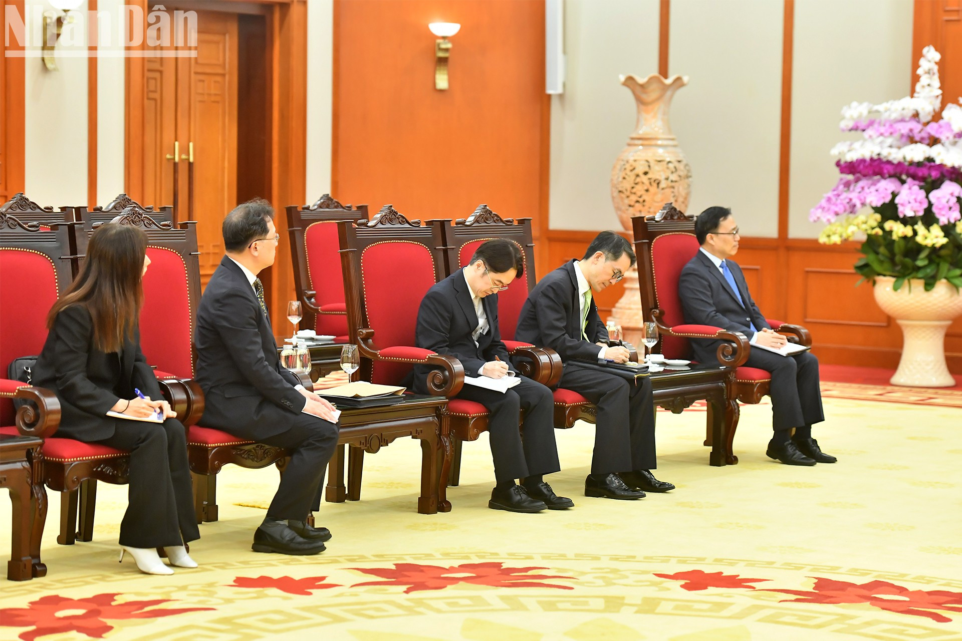 Delegados surcoreanos en el encuentro.
