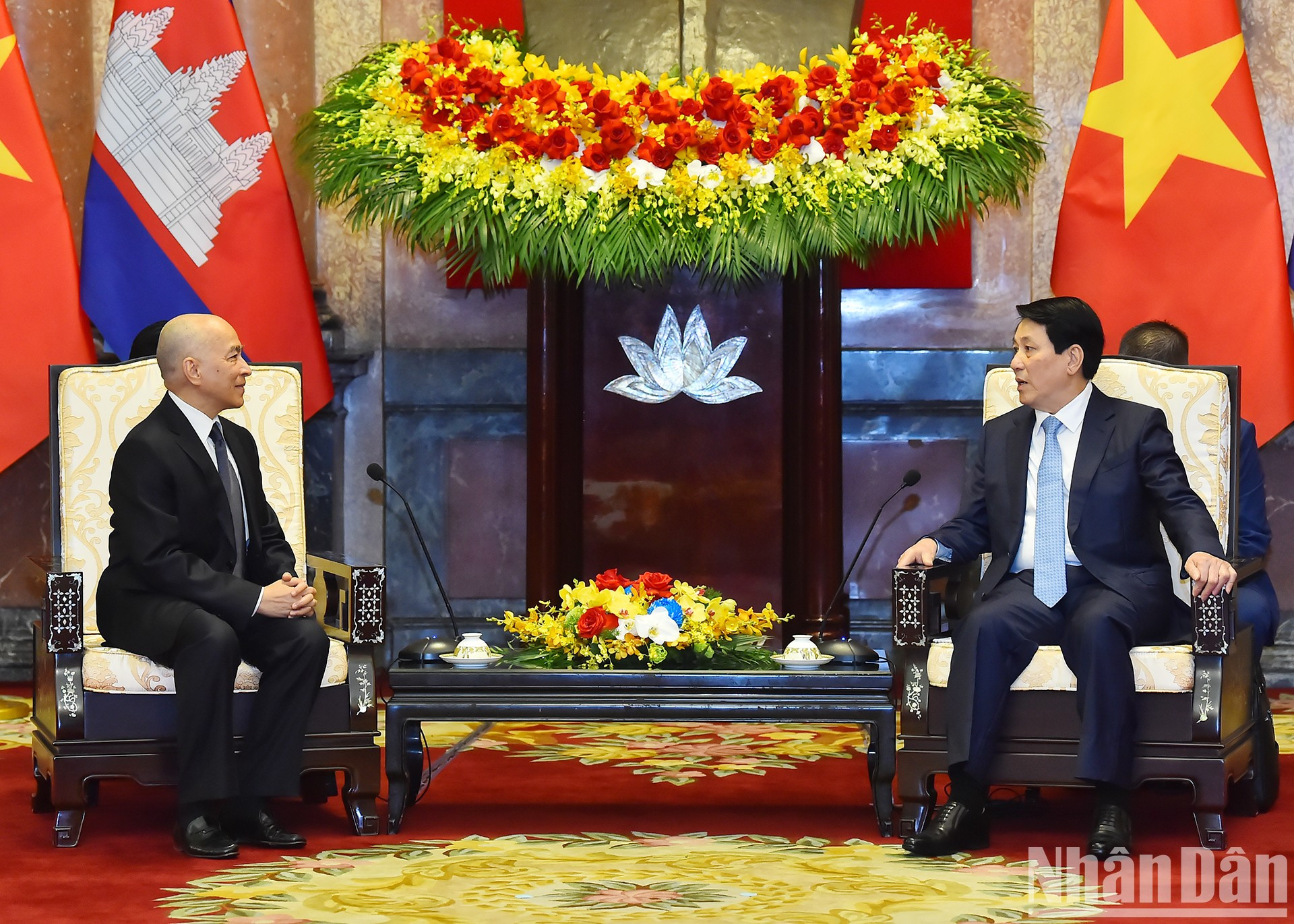El presidente de Vietnam, Luong Cuong, se reúne con el rey camboyano, Norodom Sihamoni. El presidente de Vietnam, Luong Cuong, se reúne con el rey camboyano, Norodom Sihamoni.