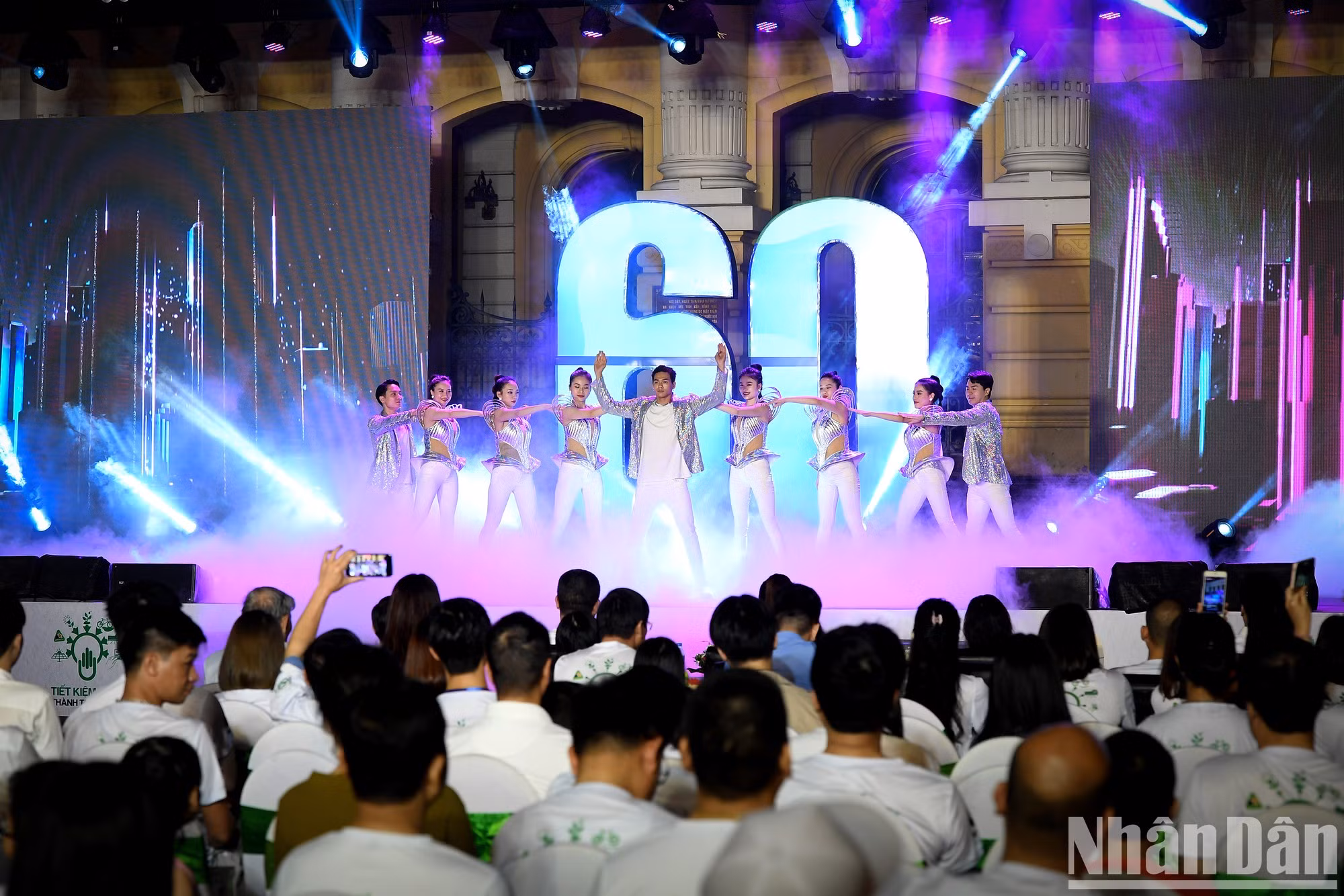 Actuaciones artísticas en la cita.