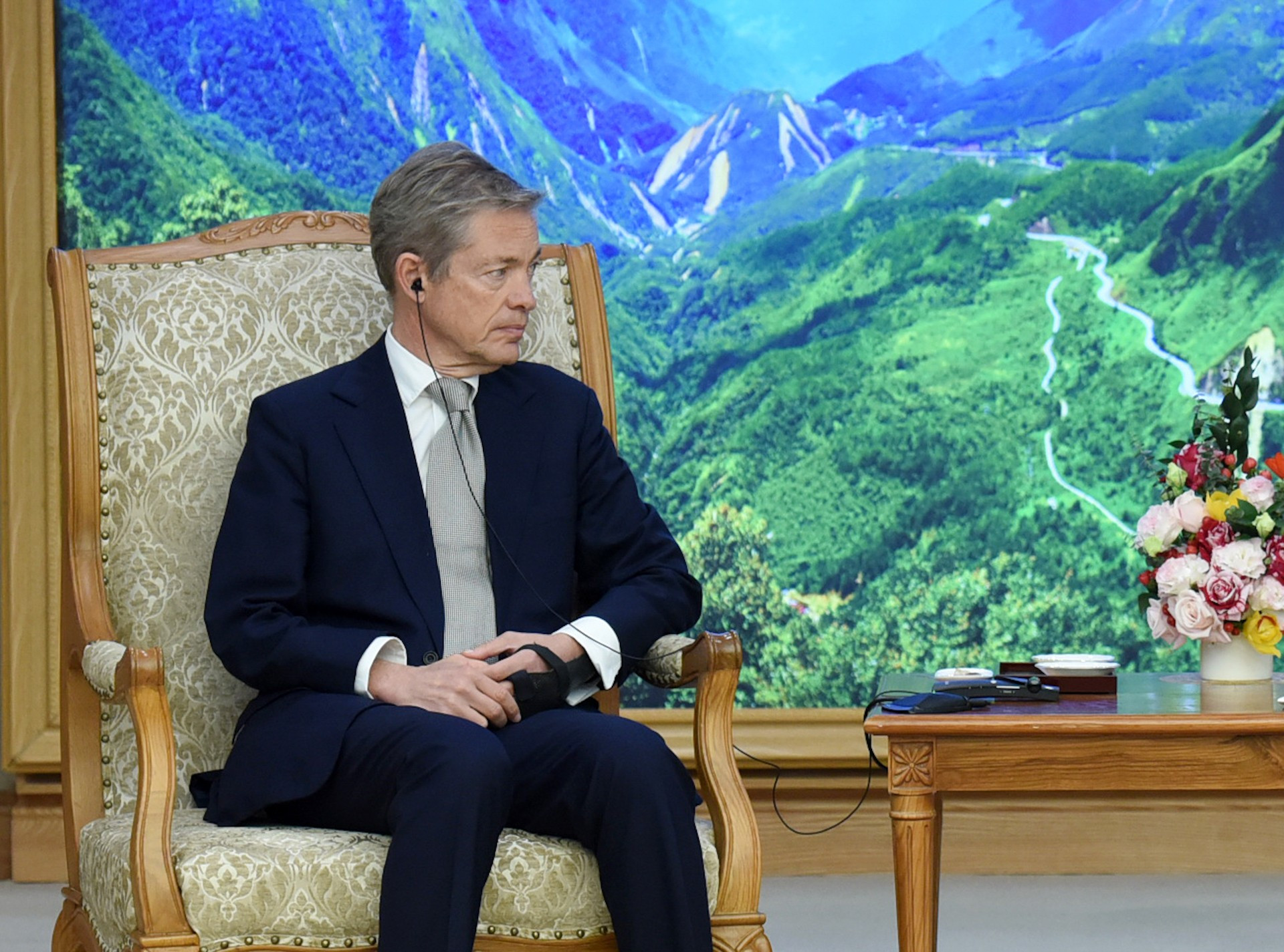 Nicholas Berggruen, fundador y presidente de la empresa de inversión Berggruen Holdings y del Instituto Berggruen, en el acto. Nicholas Berggruen, fundador y presidente de la empresa de inversión Berggruen Holdings y del Instituto Berggruen, en el acto.