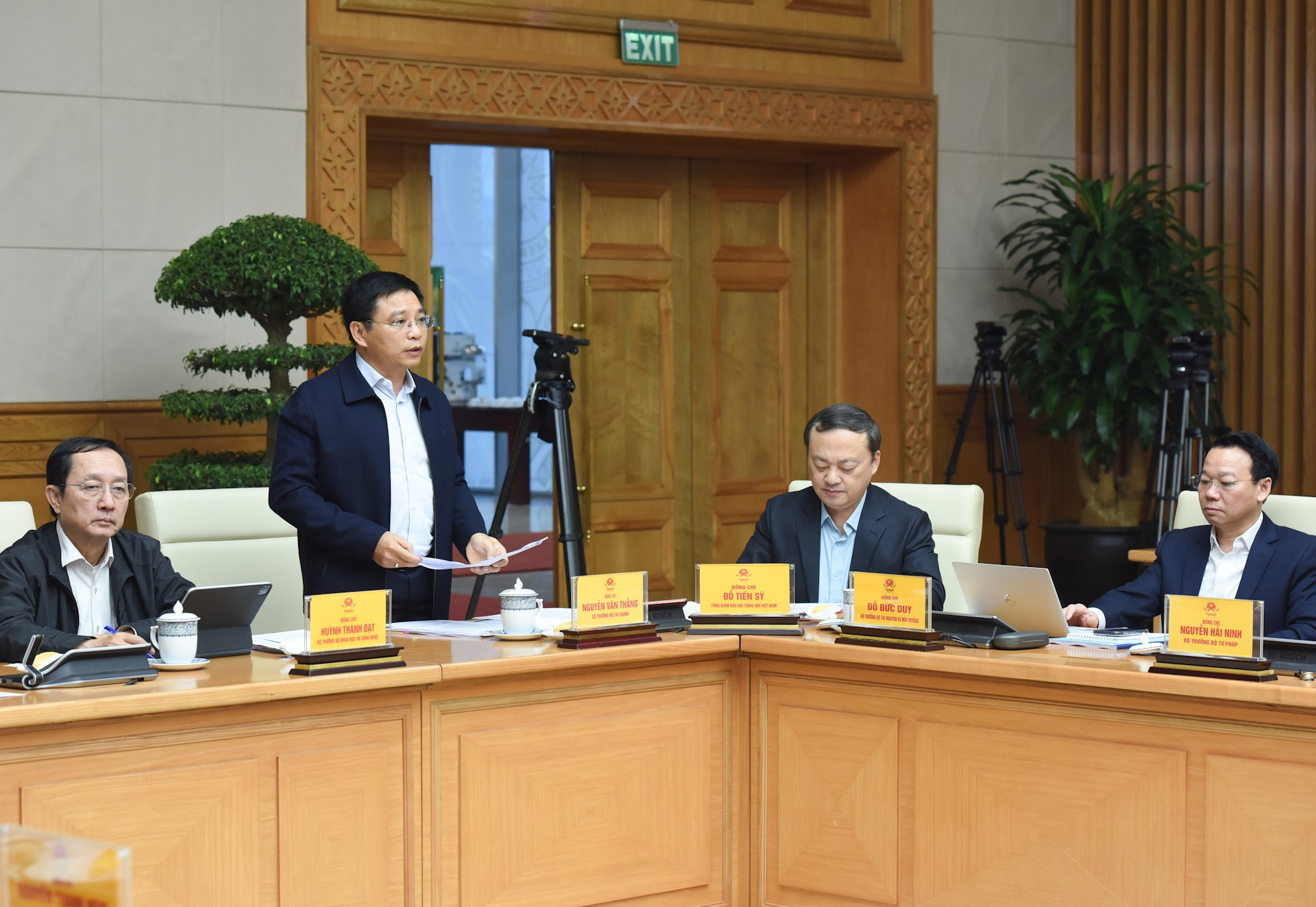 El ministro de Finanzas, Nguyen Van Thang. El ministro de Finanzas, Nguyen Van Thang.