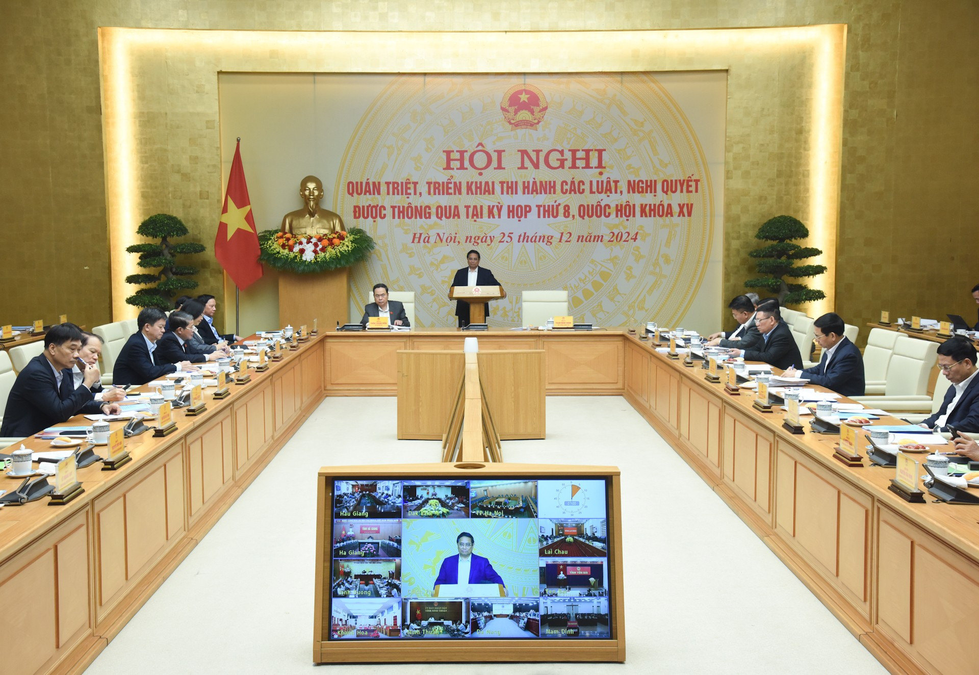 Escena de la conferencia. Escena de la conferencia.