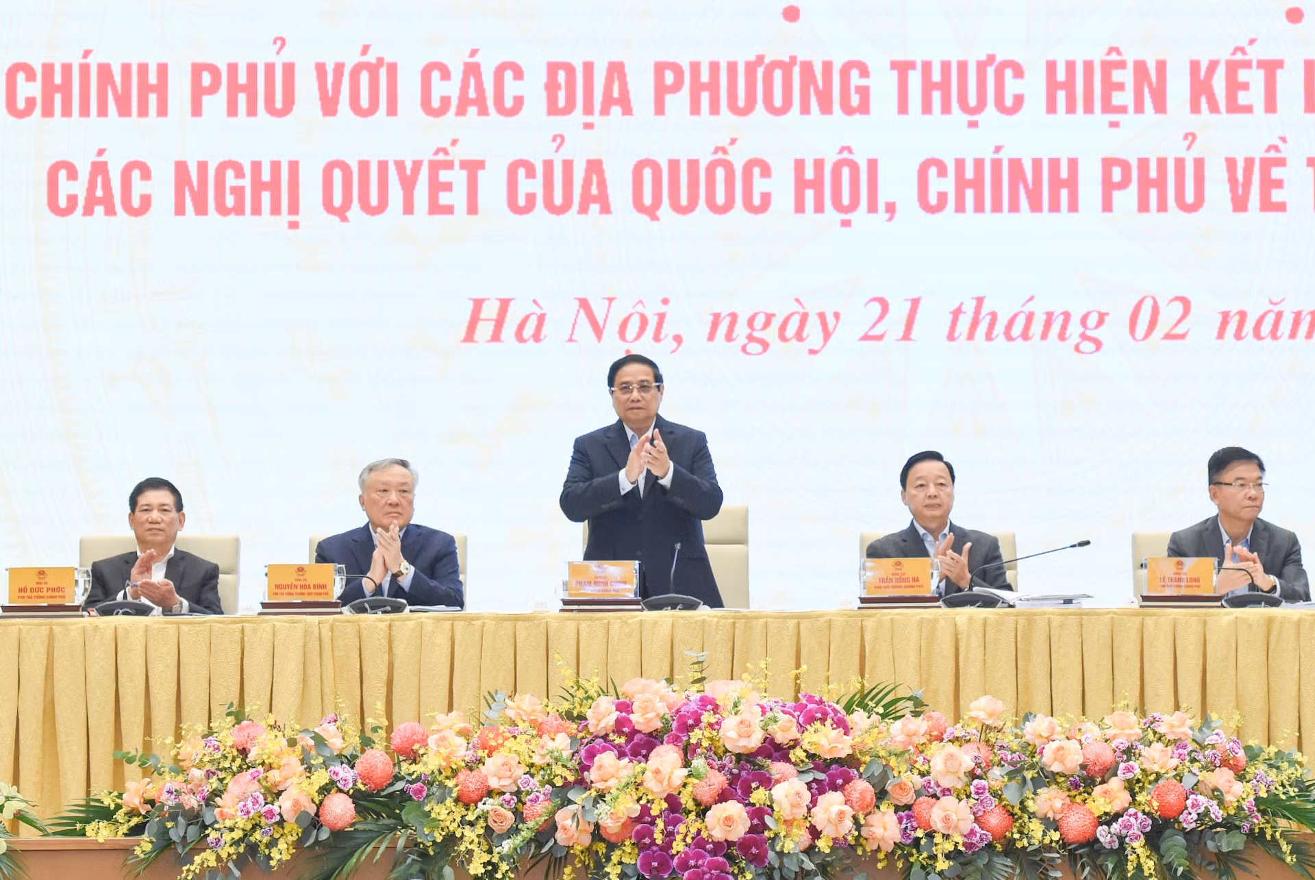 El primer ministro de Vietnam, Pham Minh Chinh, preside el evento.