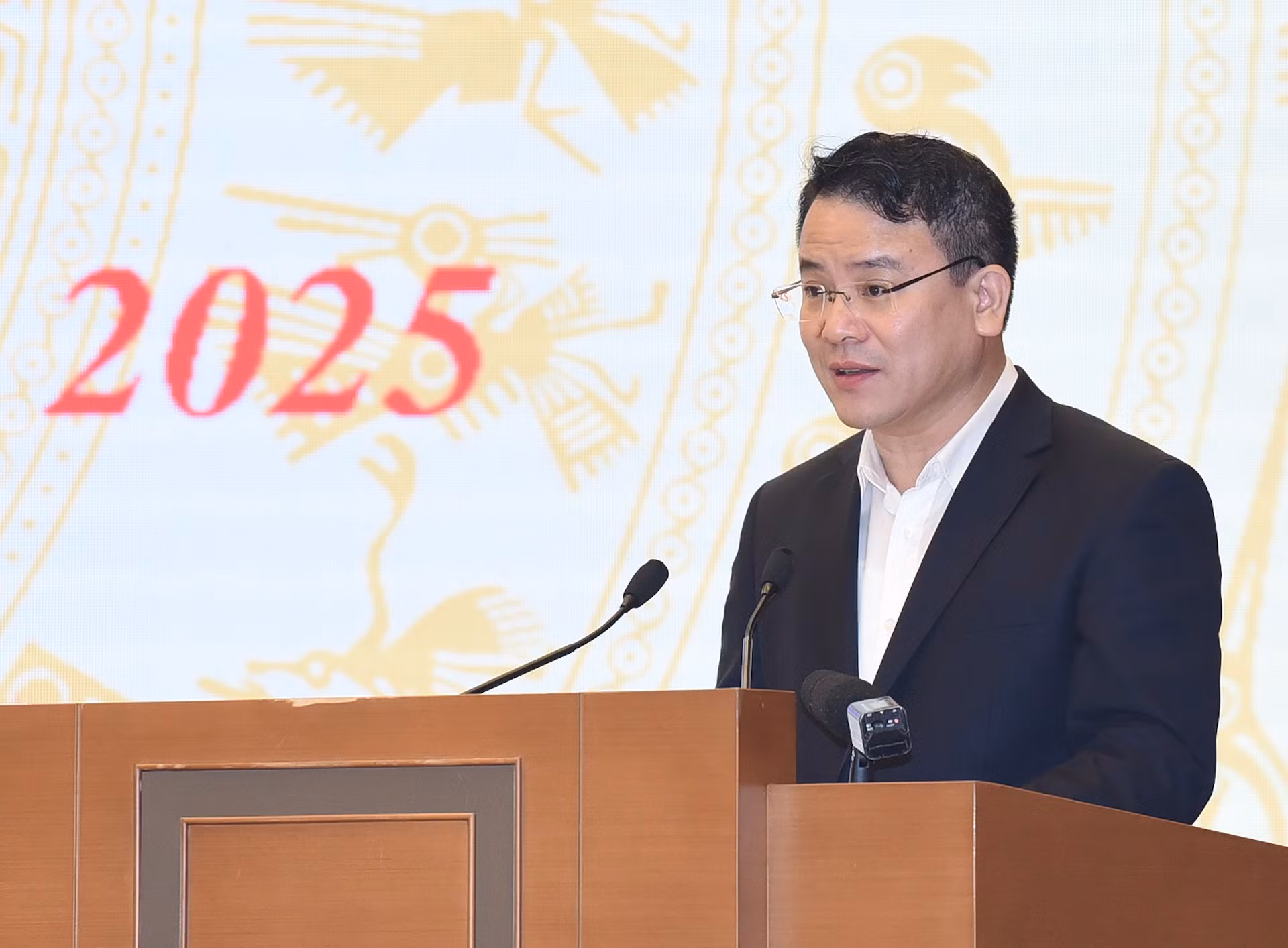 El viceministro de Planificación e Inversión, Tran Quoc Phuong, habla en la cita.