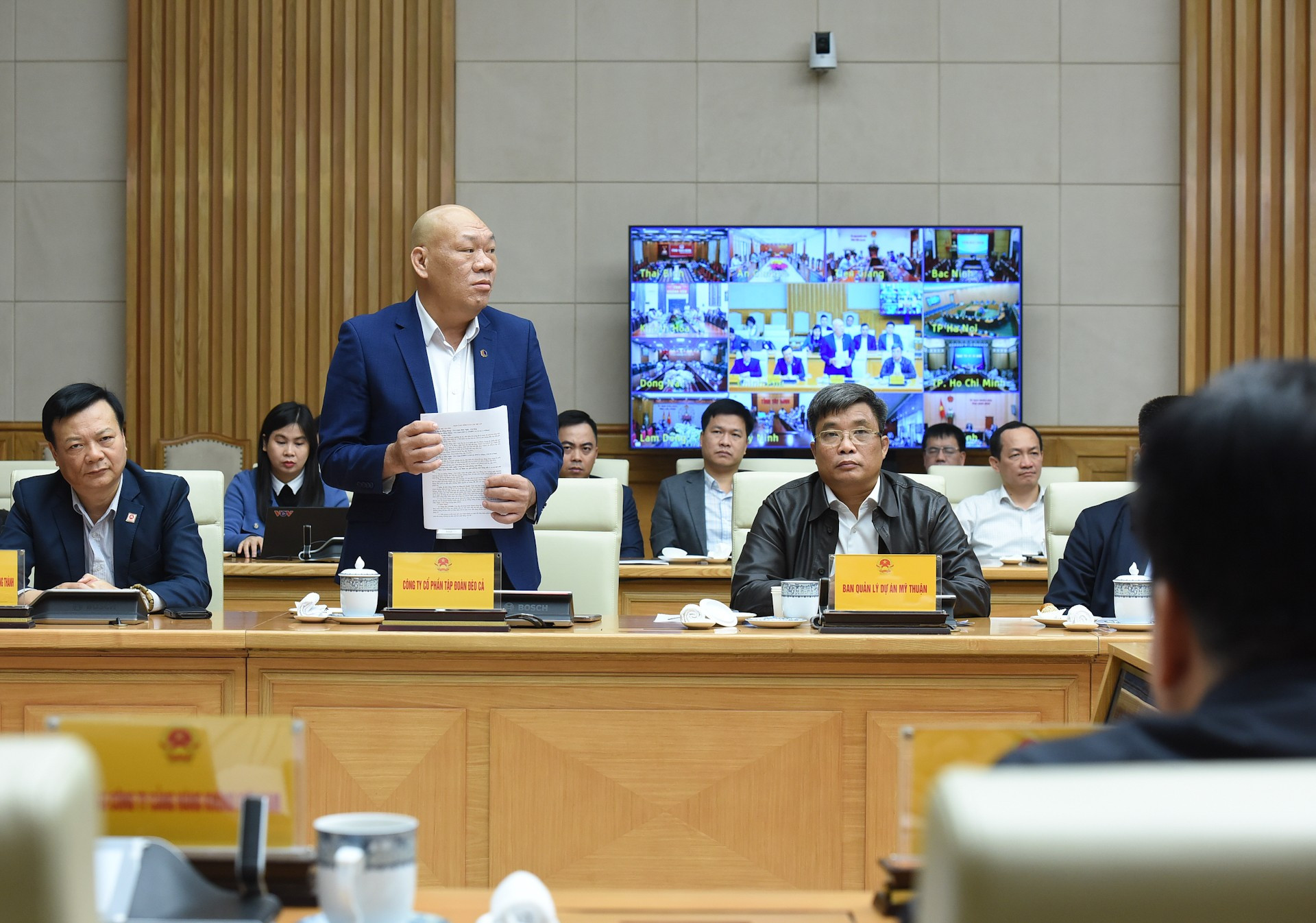 Representante del Grupo Deo Ca expresa su opinión. Representante del Grupo Deo Ca expresa su opinión.