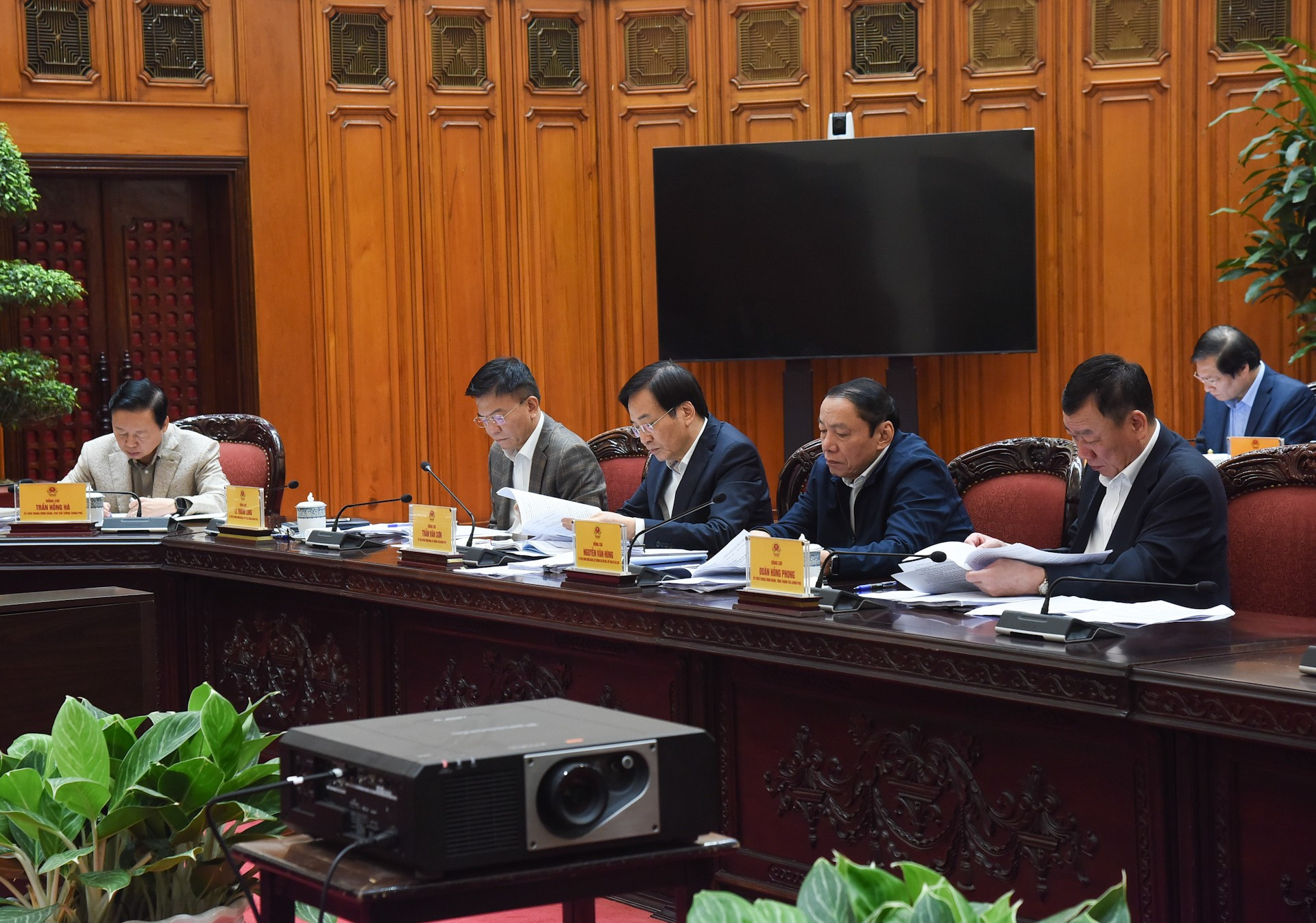 Miembros del Gobierno presentes en el evento.