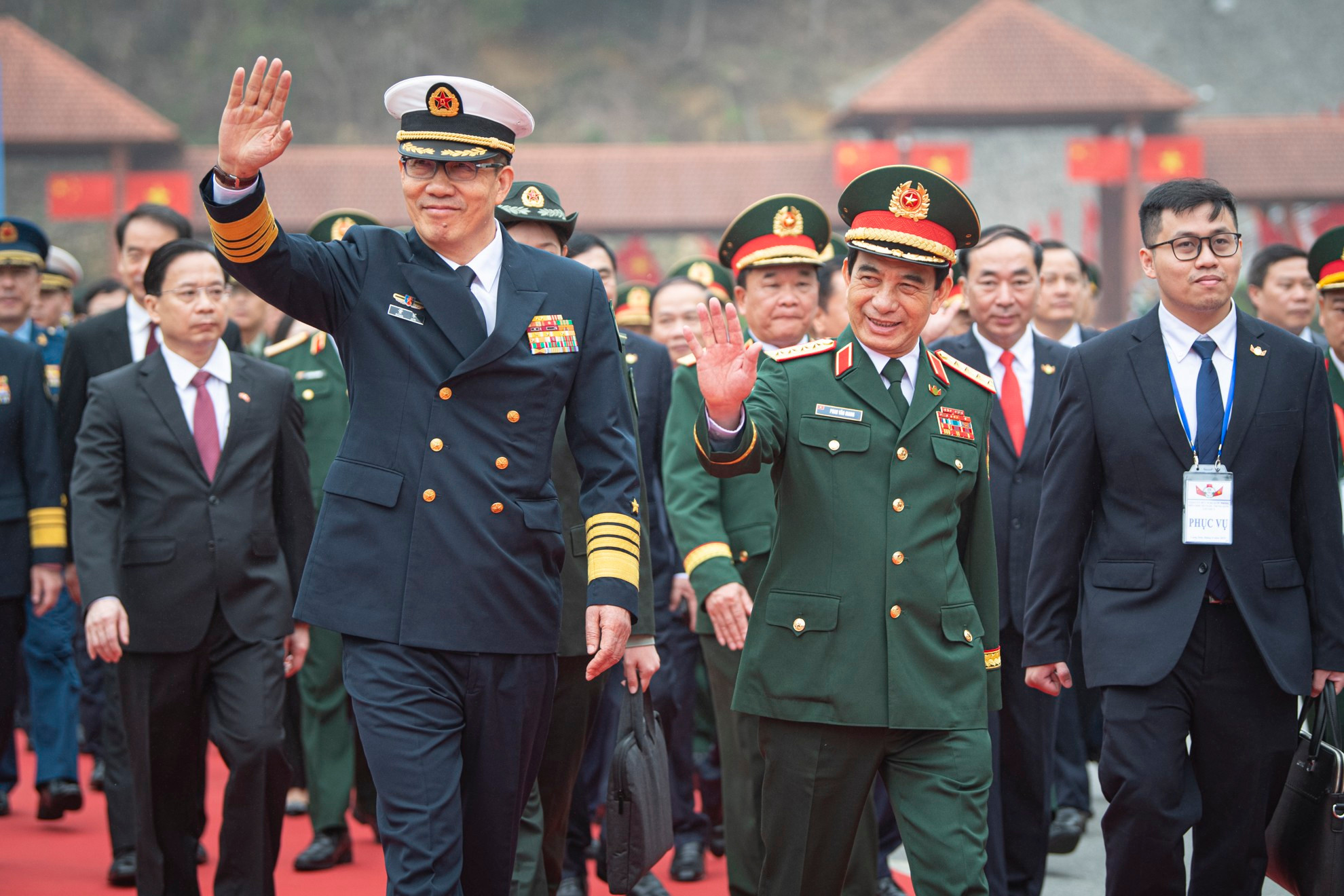 El intercambio amistoso es una actividad que contribuye a concretar la conciencia común de los altos dirigentes de las dos Partidos y los dos Estados de seguir promoviendo una cooperación en defensa cada vez más sustantiva. También contribuye a fortalecer la amistad y la solidaridad, impulsar la cooperación entre las fuerzas de protección fronteriza, las autoridades locales y los habitantes de las zonas fronterizas de ambos países, así como las relaciones entre los dos Ejércitos, a fin de construir una frontera pacífica, amistosa, estable, cooperativa y en desarrollo.