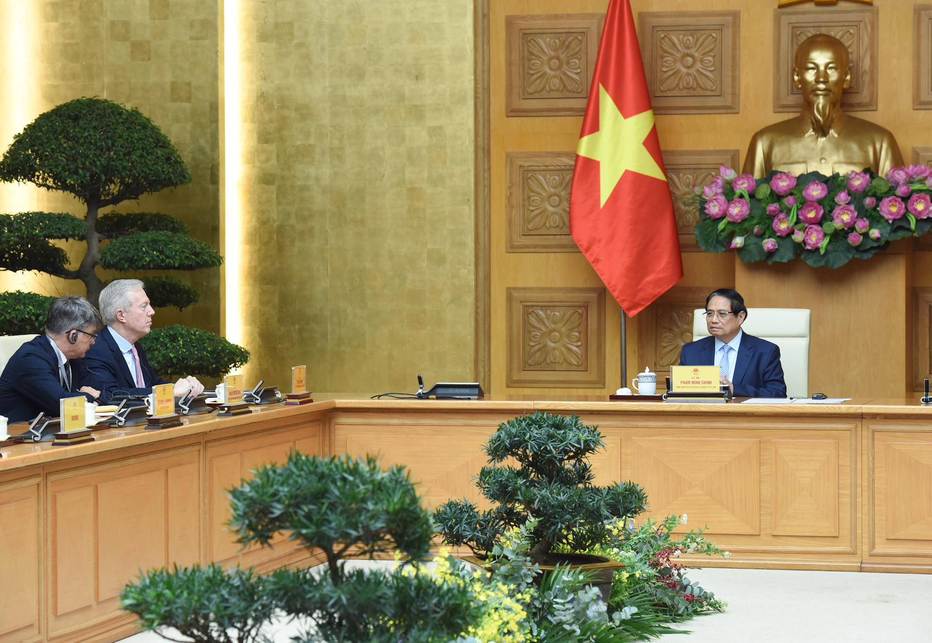 [Foto] Premier vietnamita recibe a delegación del Consejo Empresarial Estados Unidos-Asean