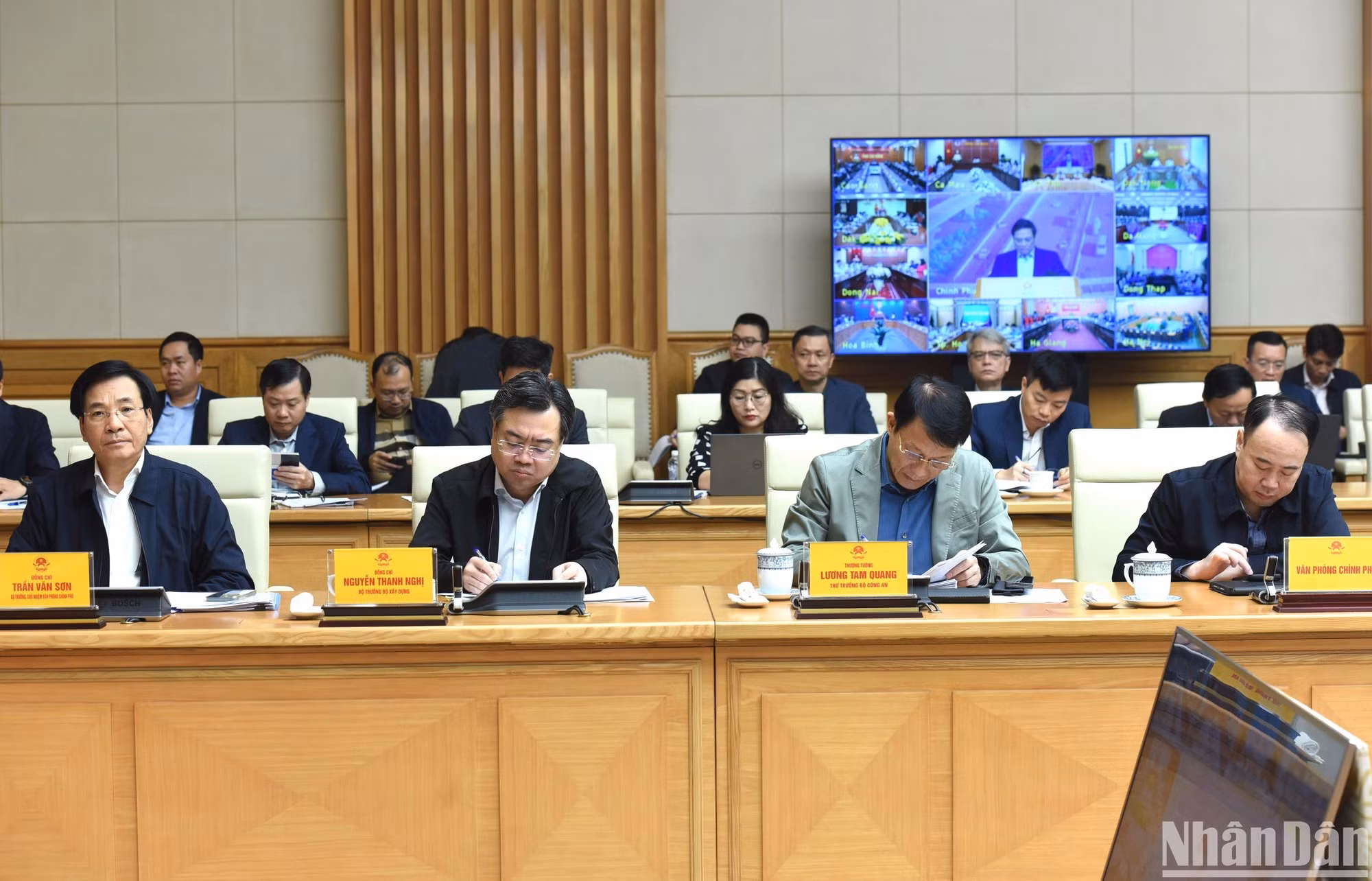 Los delegados en la cita.