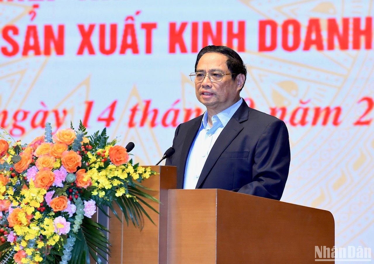 El premier vietnamita, Pham Minh Chinh, habla en la cita